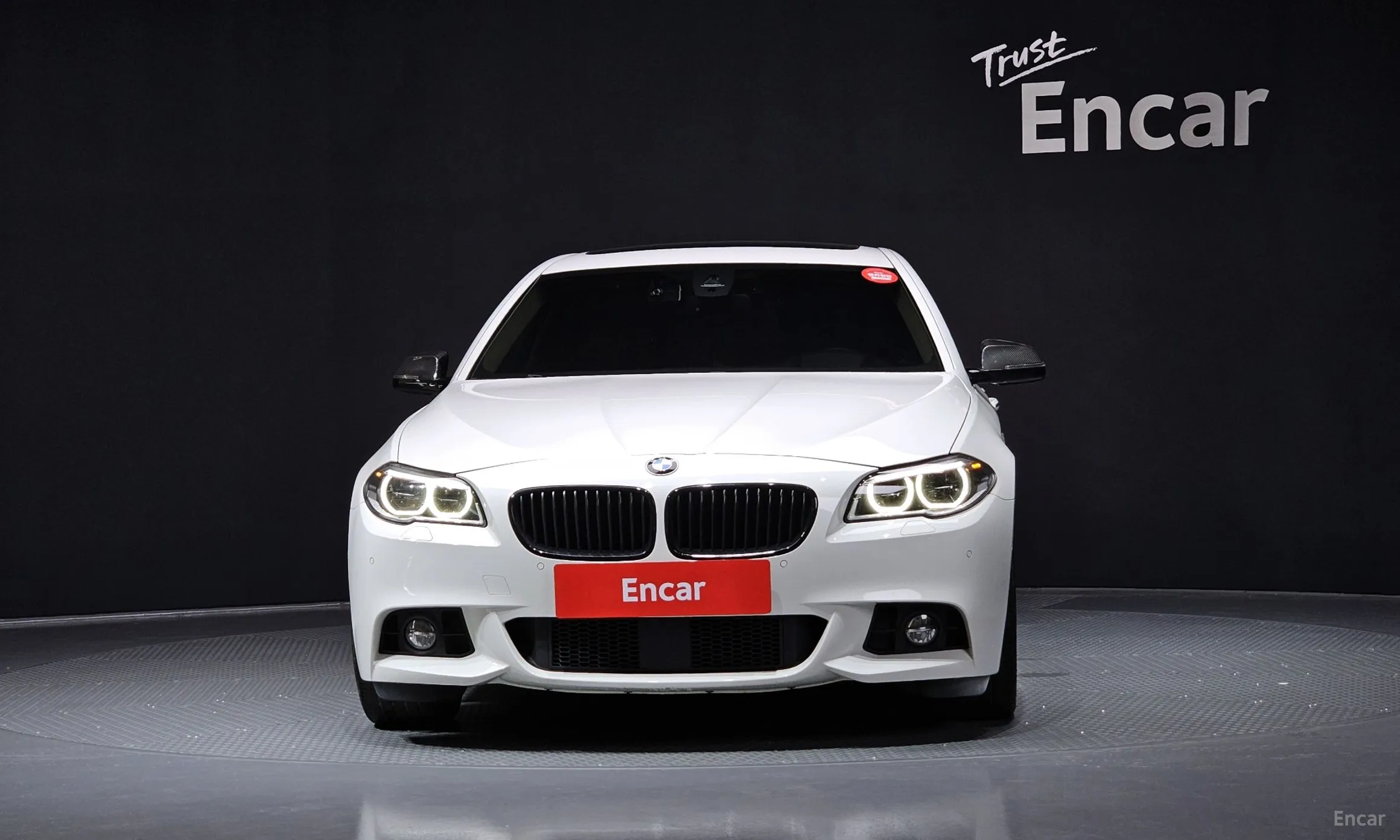 BMW 5 Series (F10) превью 2