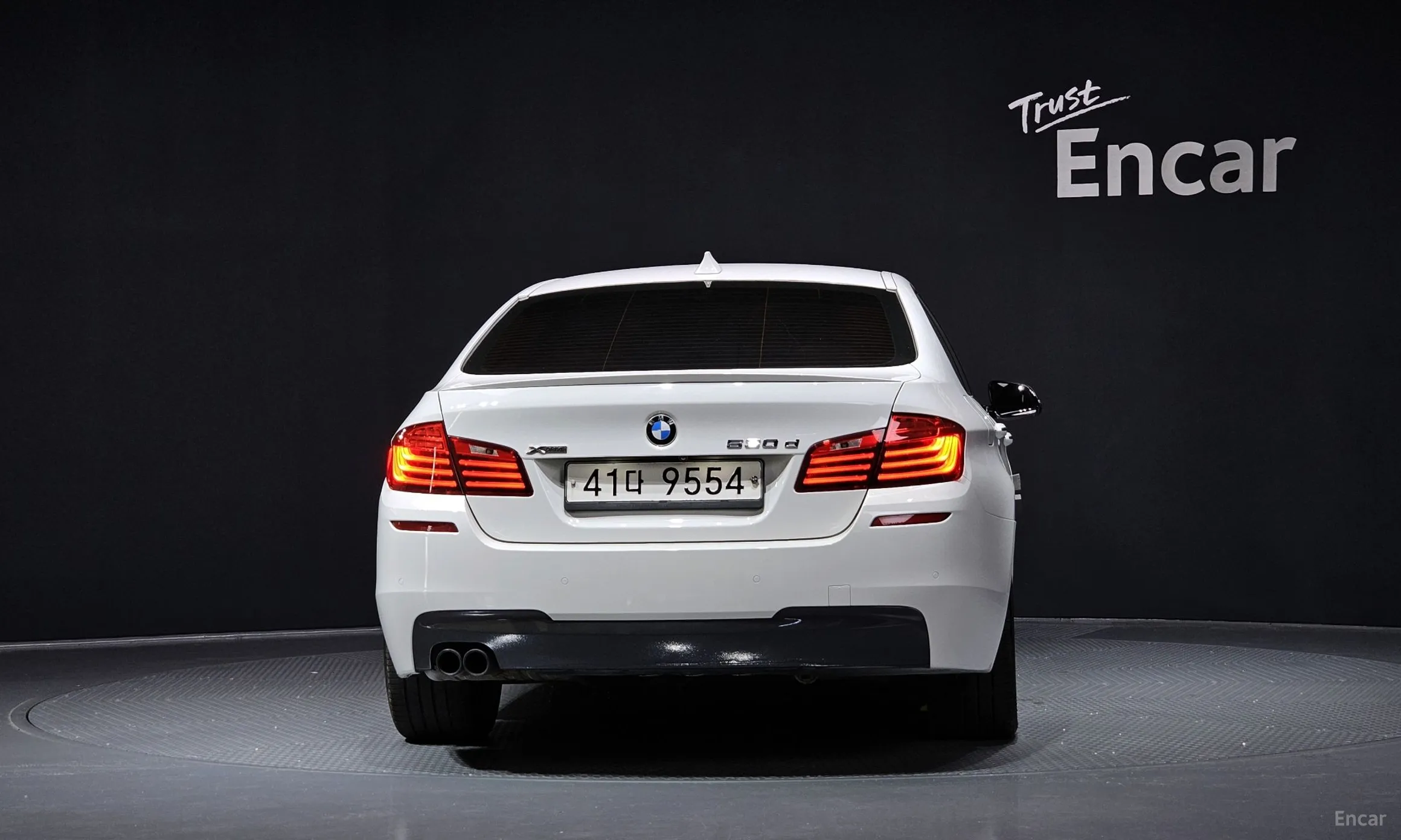 BMW 5 Series (F10) превью 3