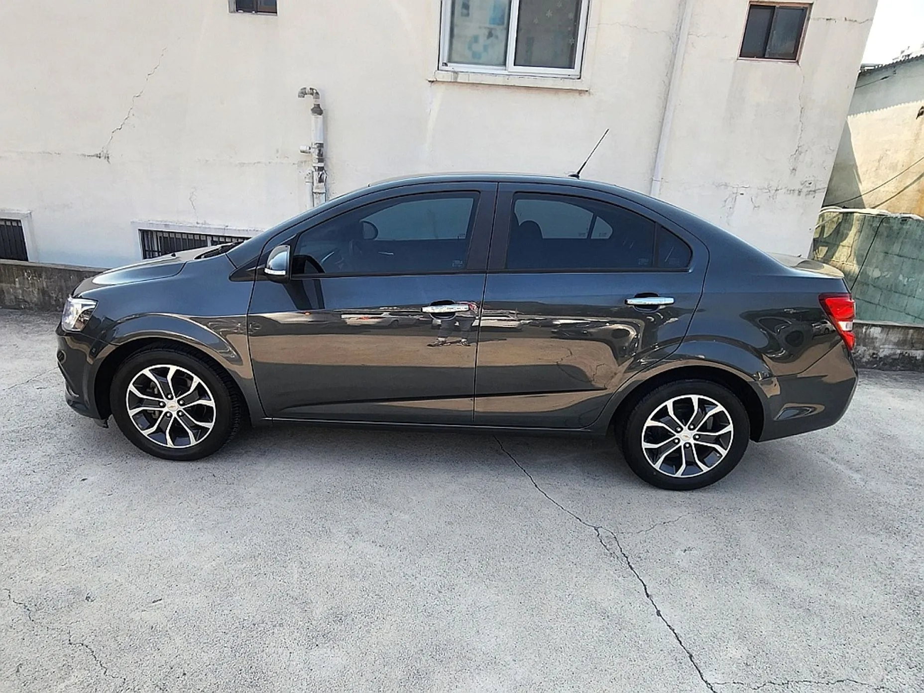 Chevrolet (GM Daewoo) Aveo Sedan превью 2