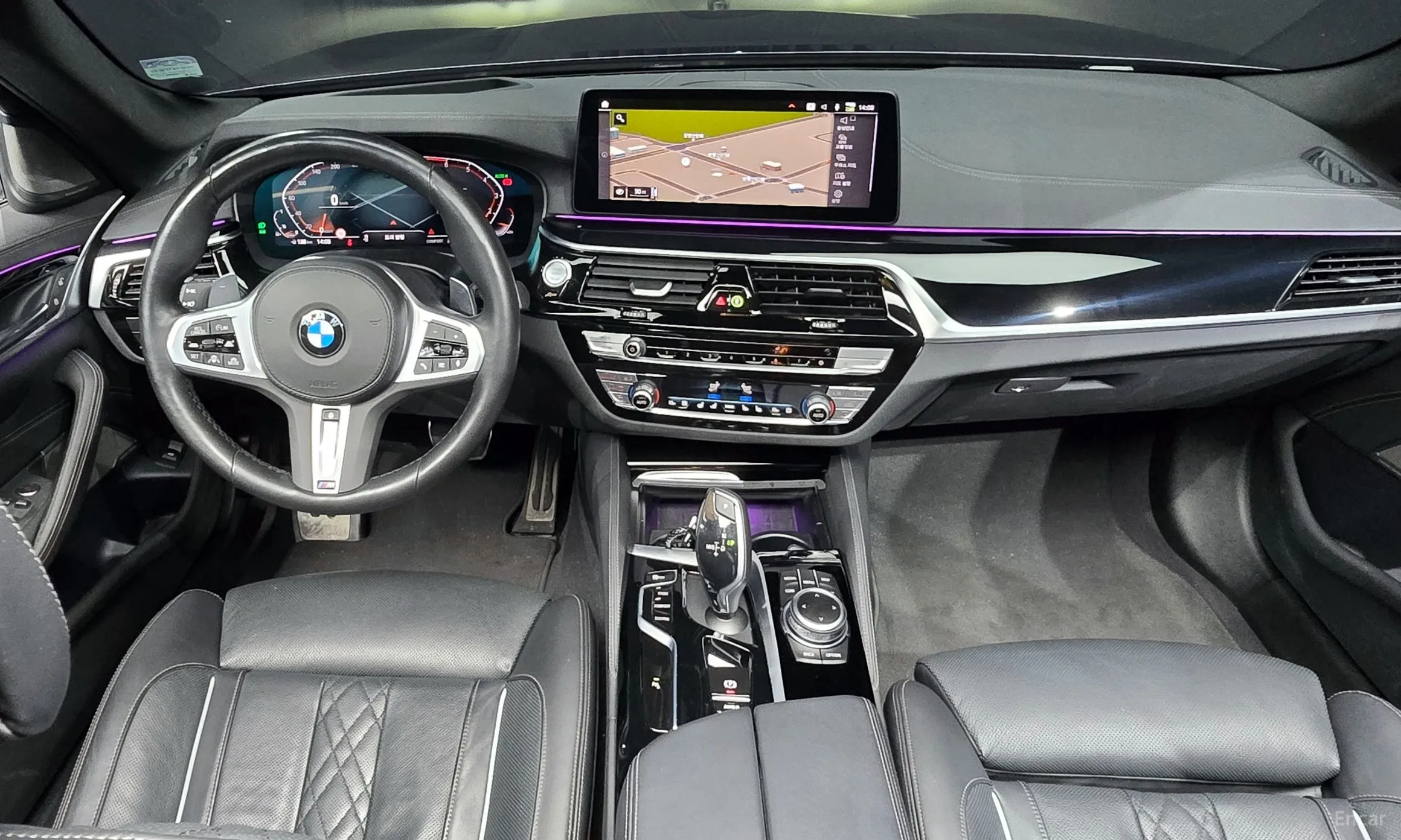 BMW 5 Series (G30) превью 4