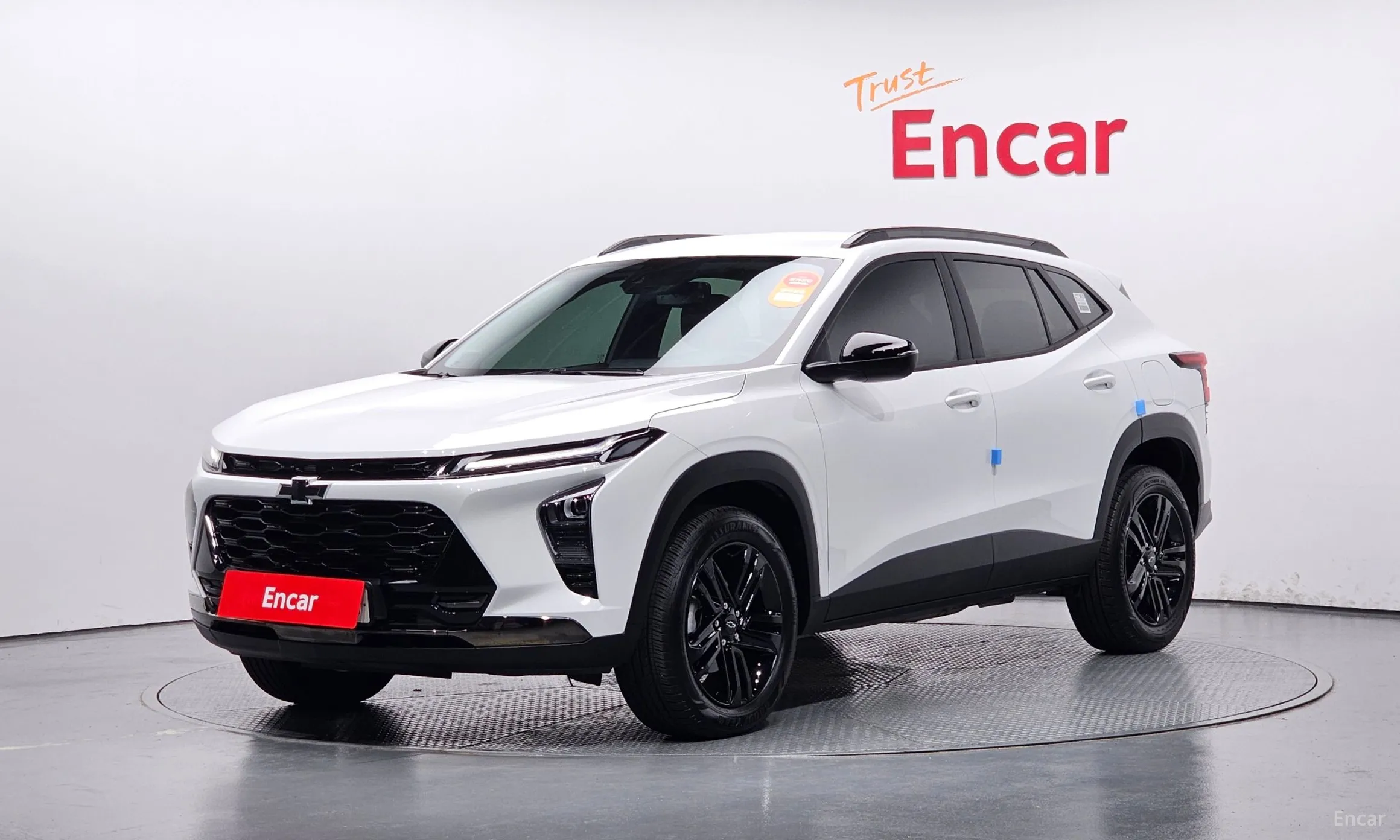 Trax Crossover