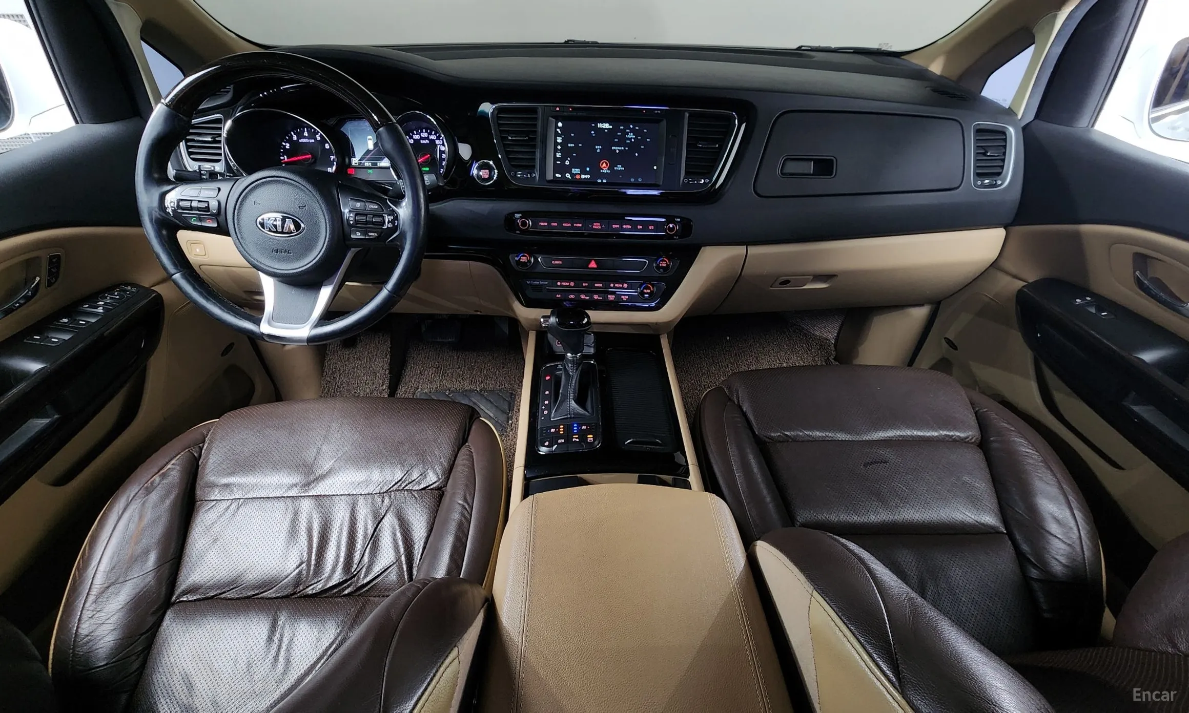 Kia Carnival превью 4