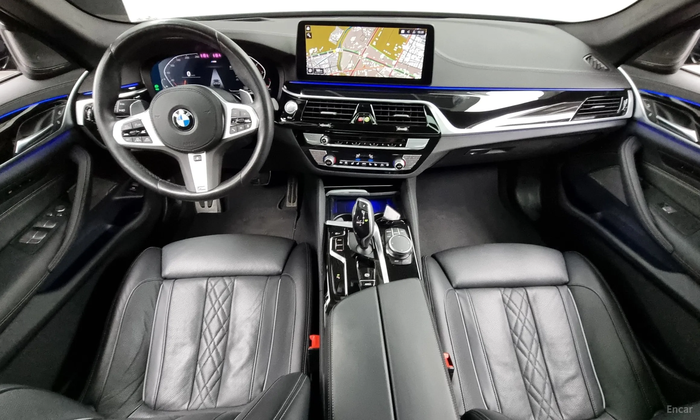 BMW 5 Series (G30) превью 4