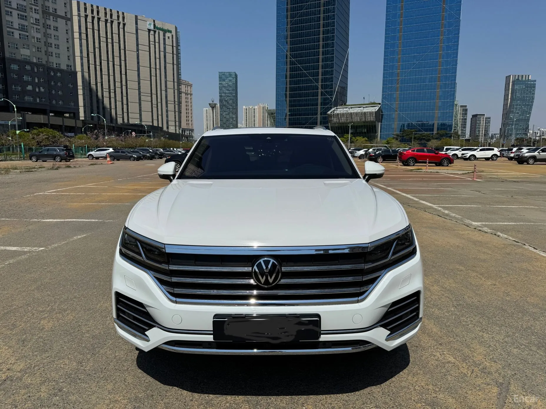Volkswagen Touareg 3rd Generation превью 2