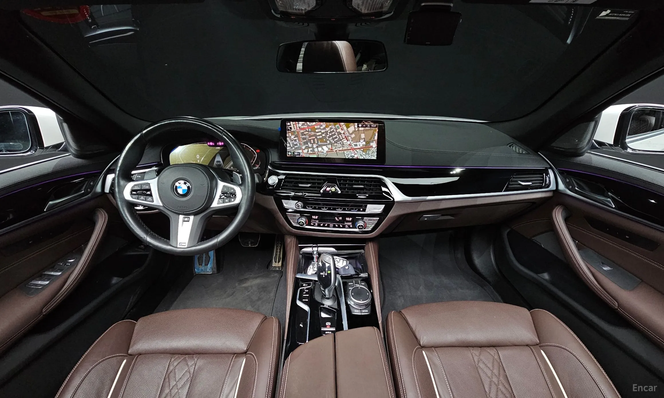 BMW 5 Series (G30) превью 4