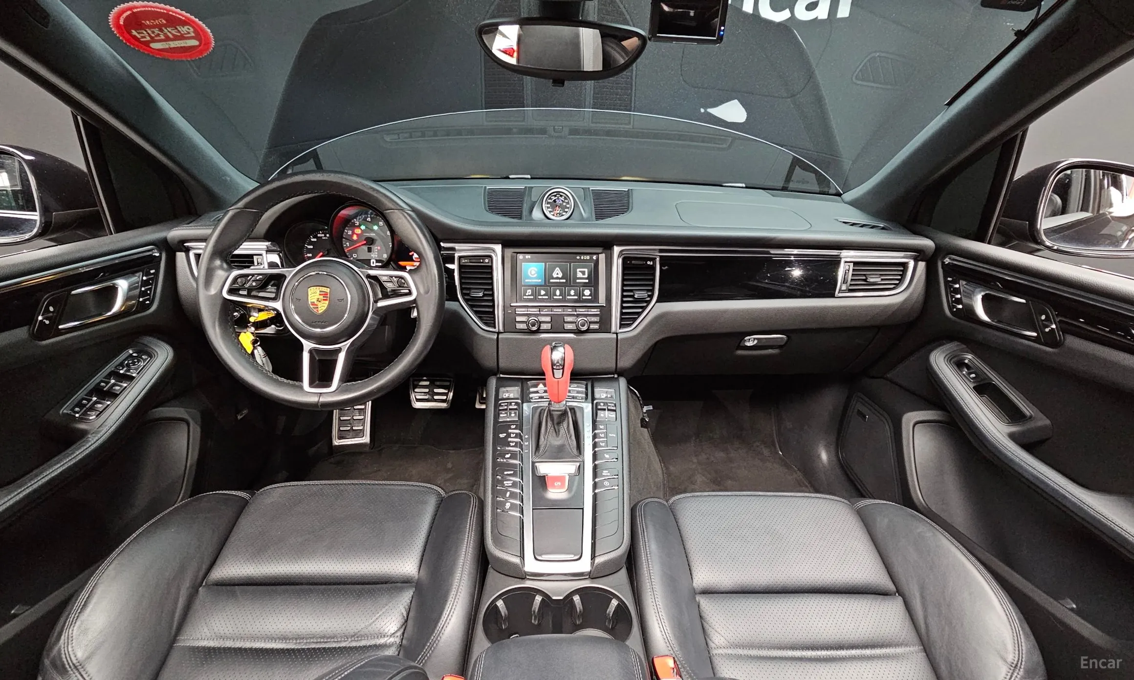 Porsche Macan превью 4