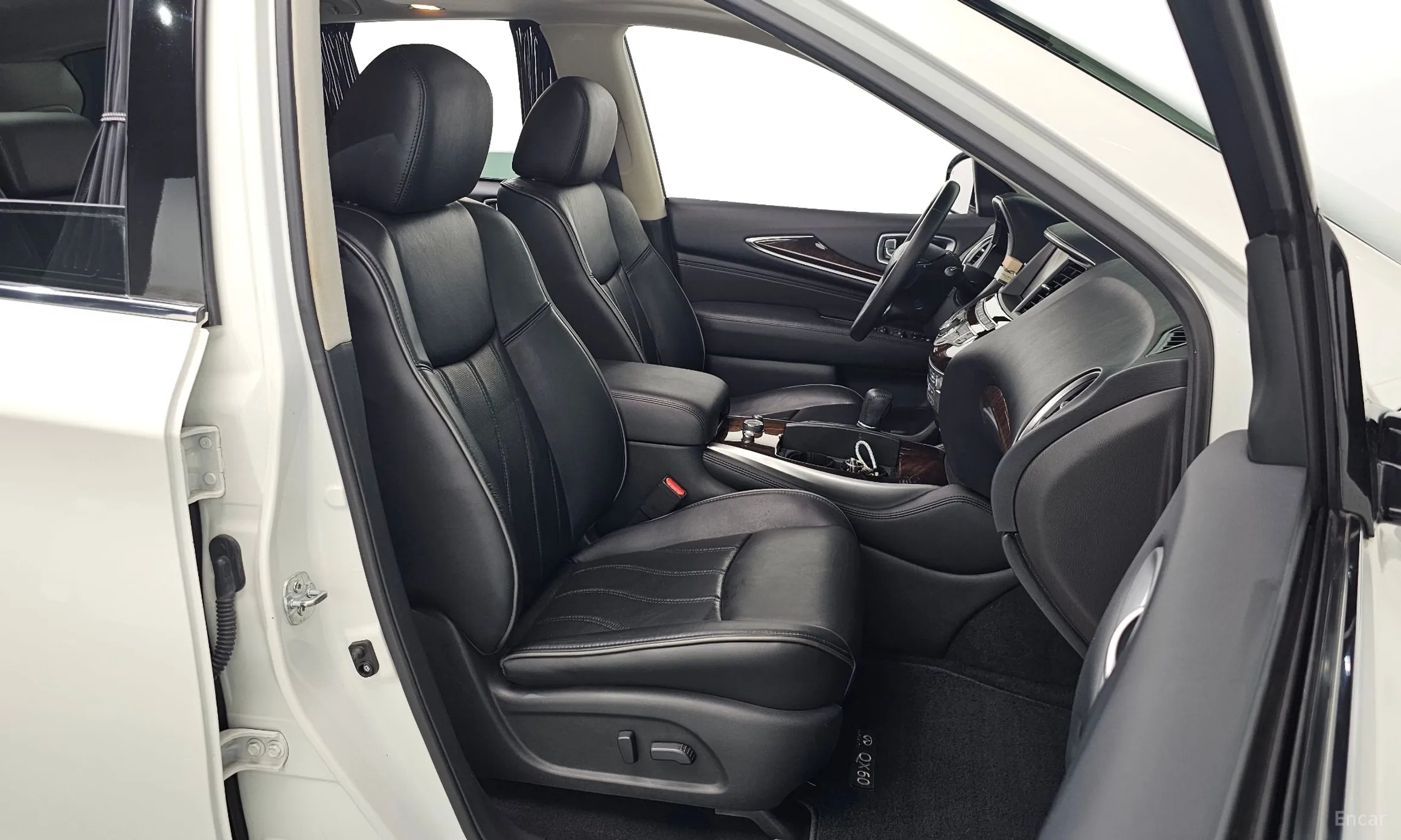 Infiniti QX60 превью 10