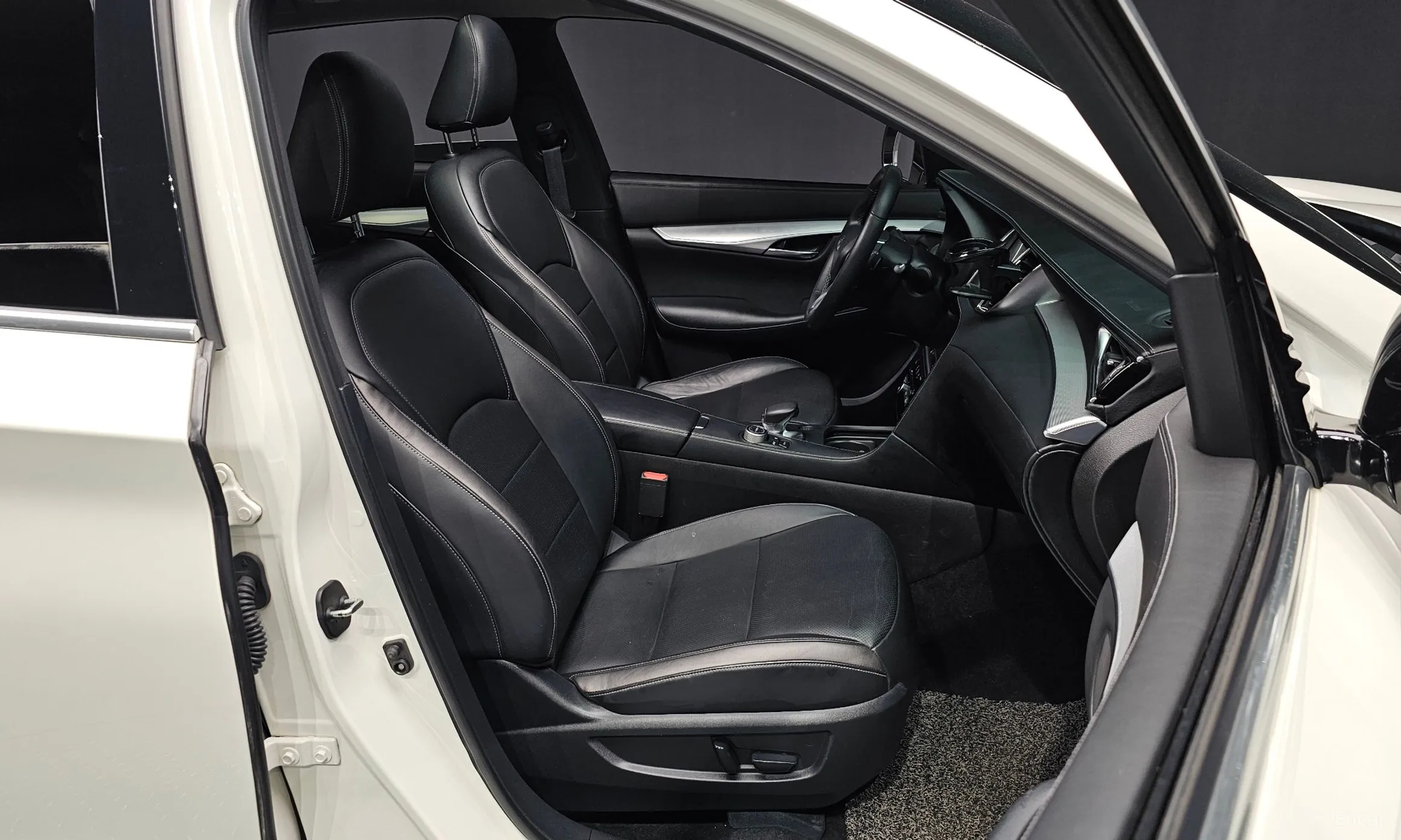Infiniti QX50 (P71A) превью 10