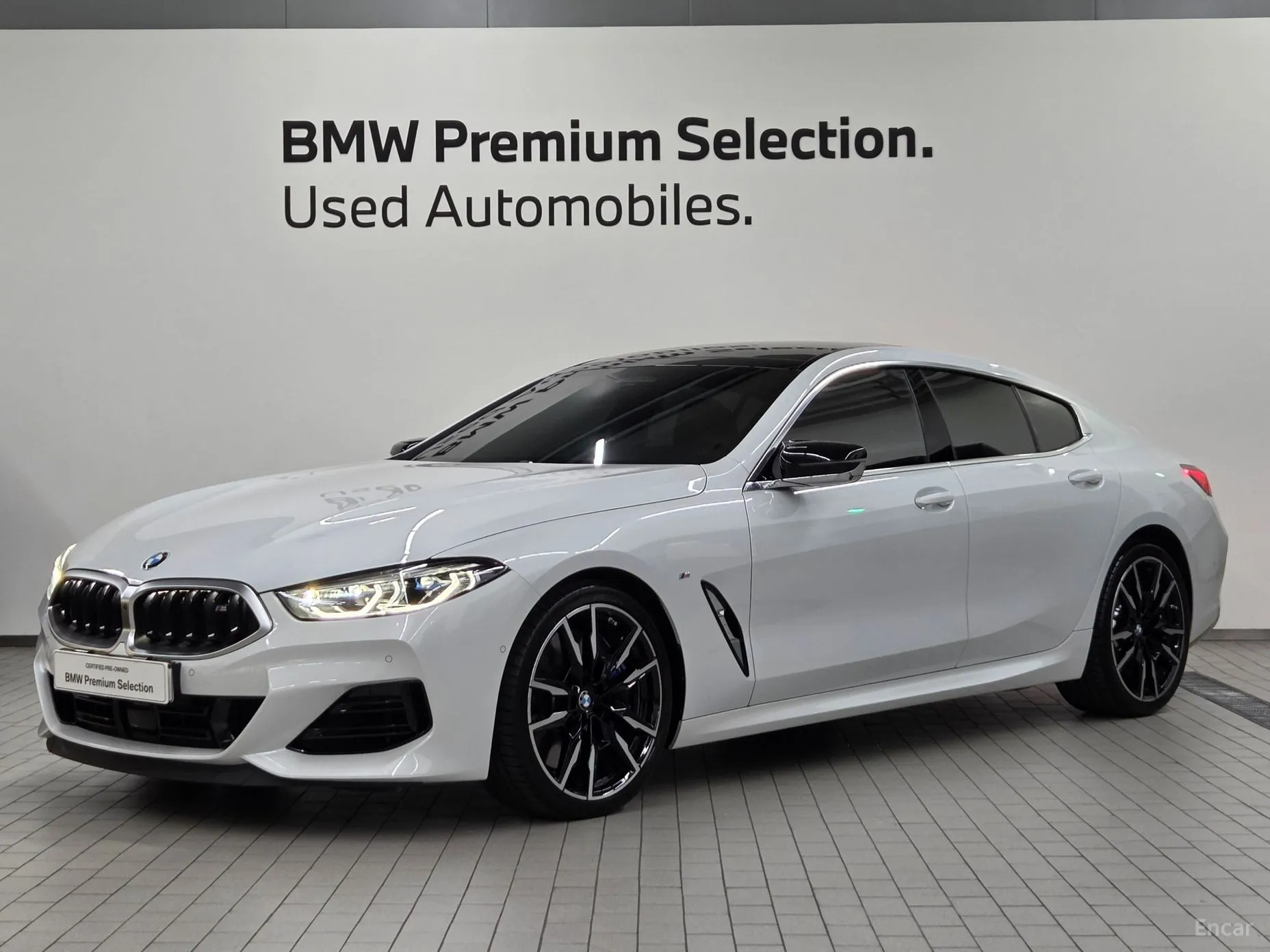 BMW 8-series (G15)