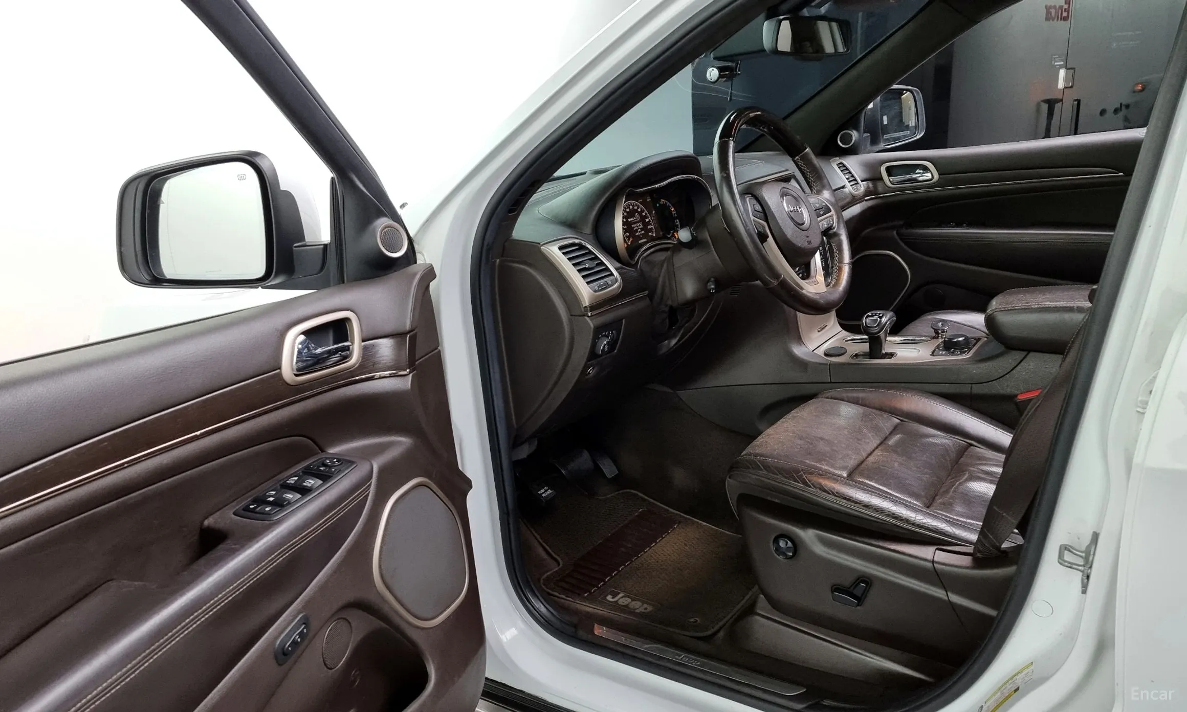 Jeep Grand Cherokee превью 10