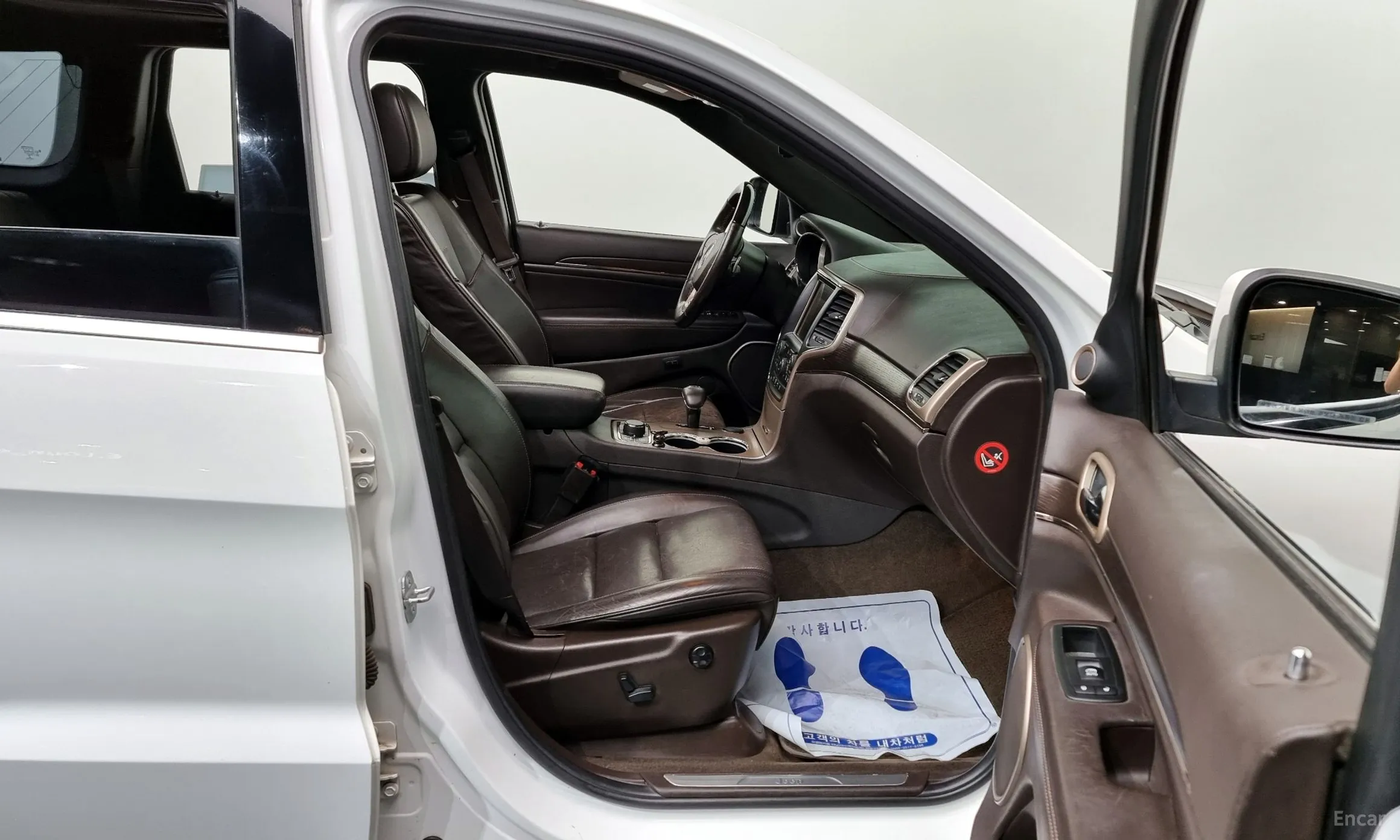 Jeep Grand Cherokee превью 11