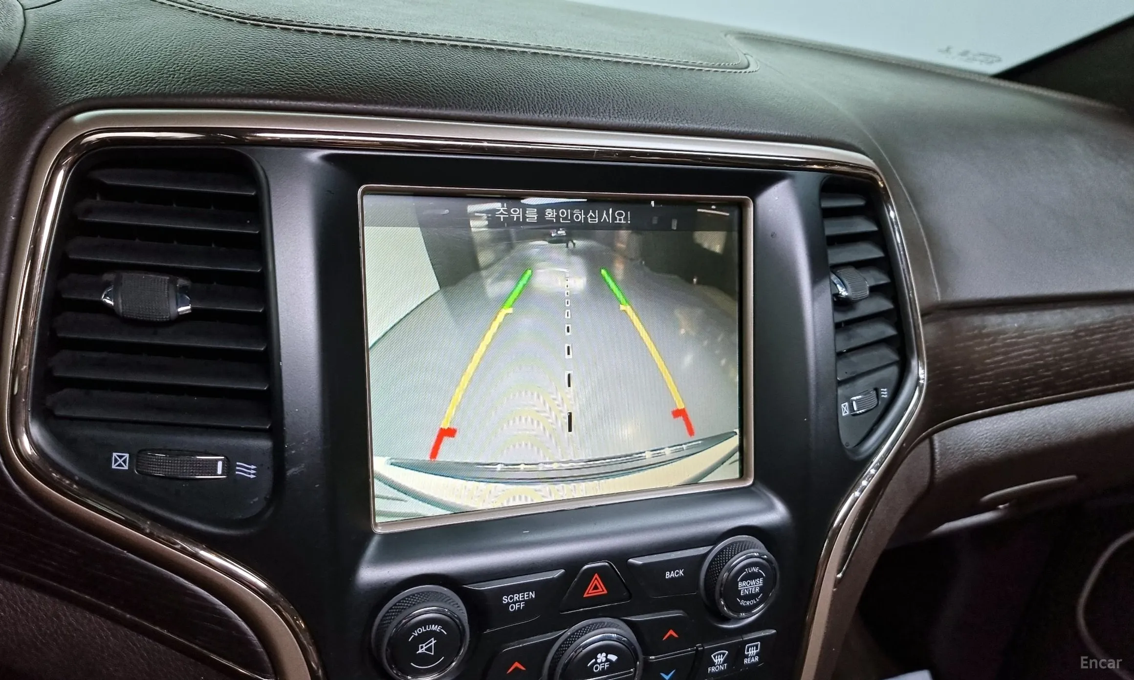 Jeep Grand Cherokee превью 15
