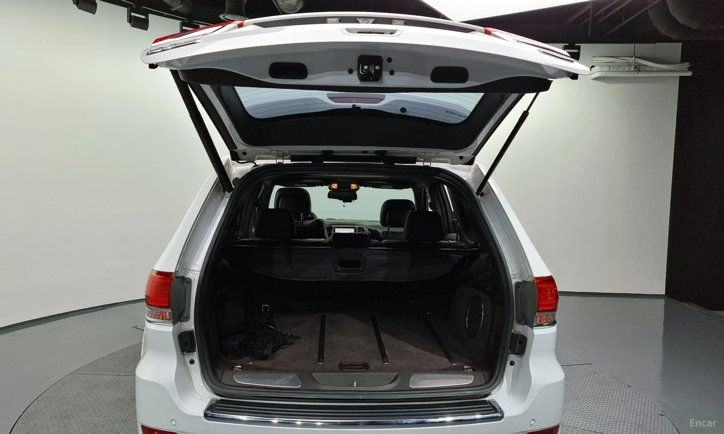 Jeep Grand Cherokee превью 19