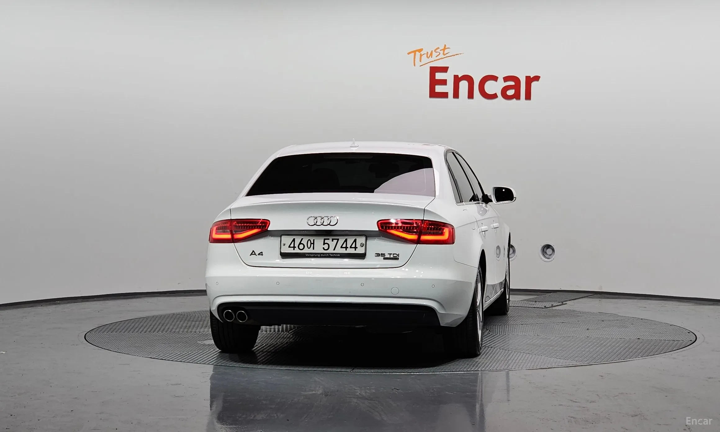 Audi New A4 превью 3