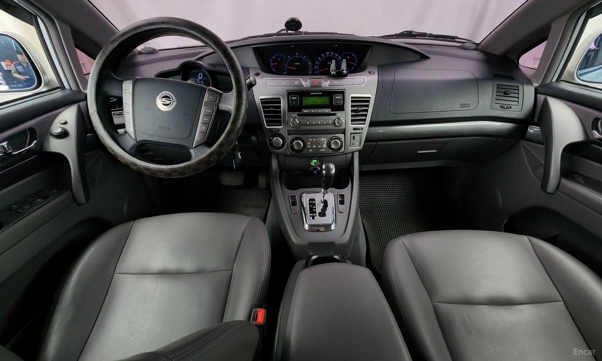 KG Mobility (SsangYong) Korando Turismo превью 7
