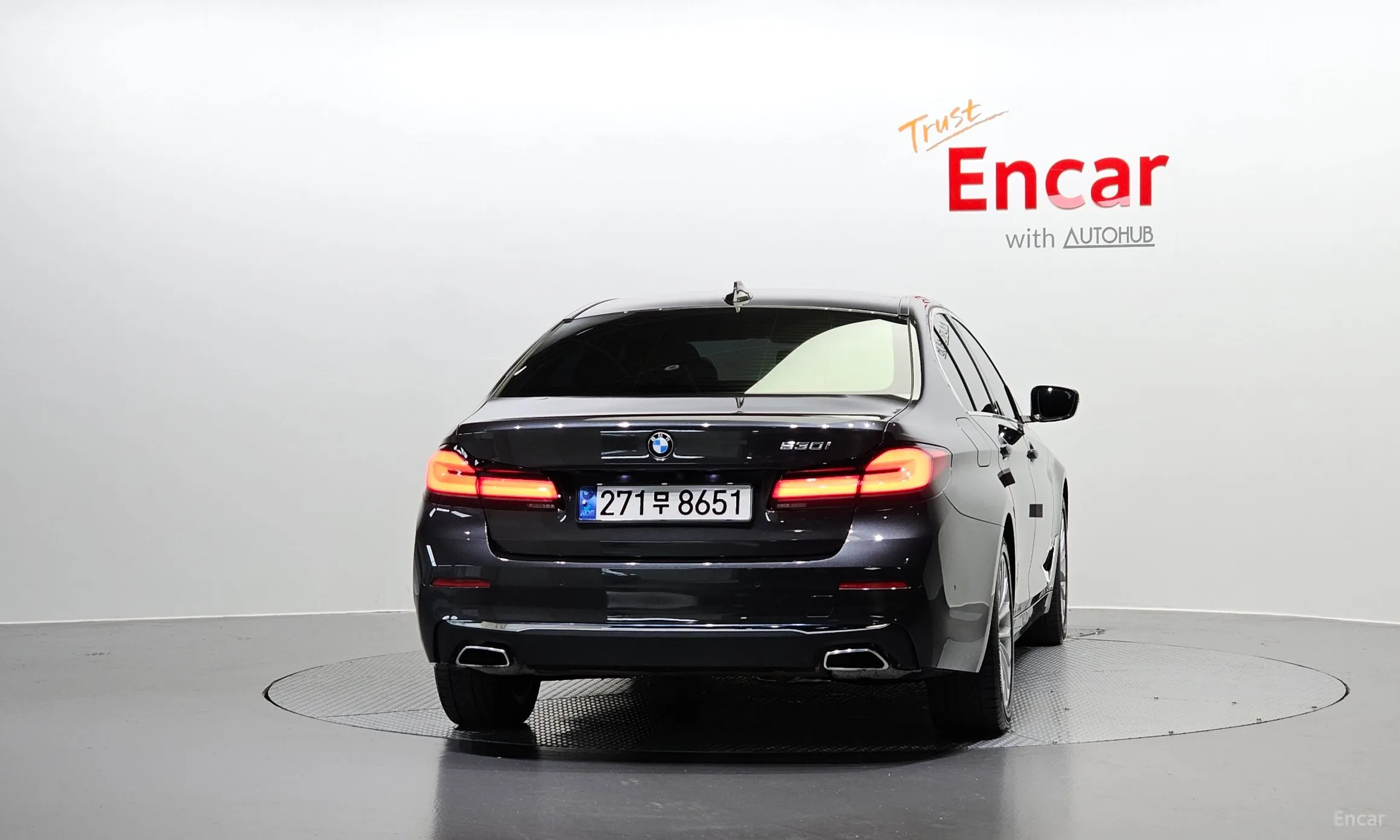 BMW 5 Series (G30) превью 3