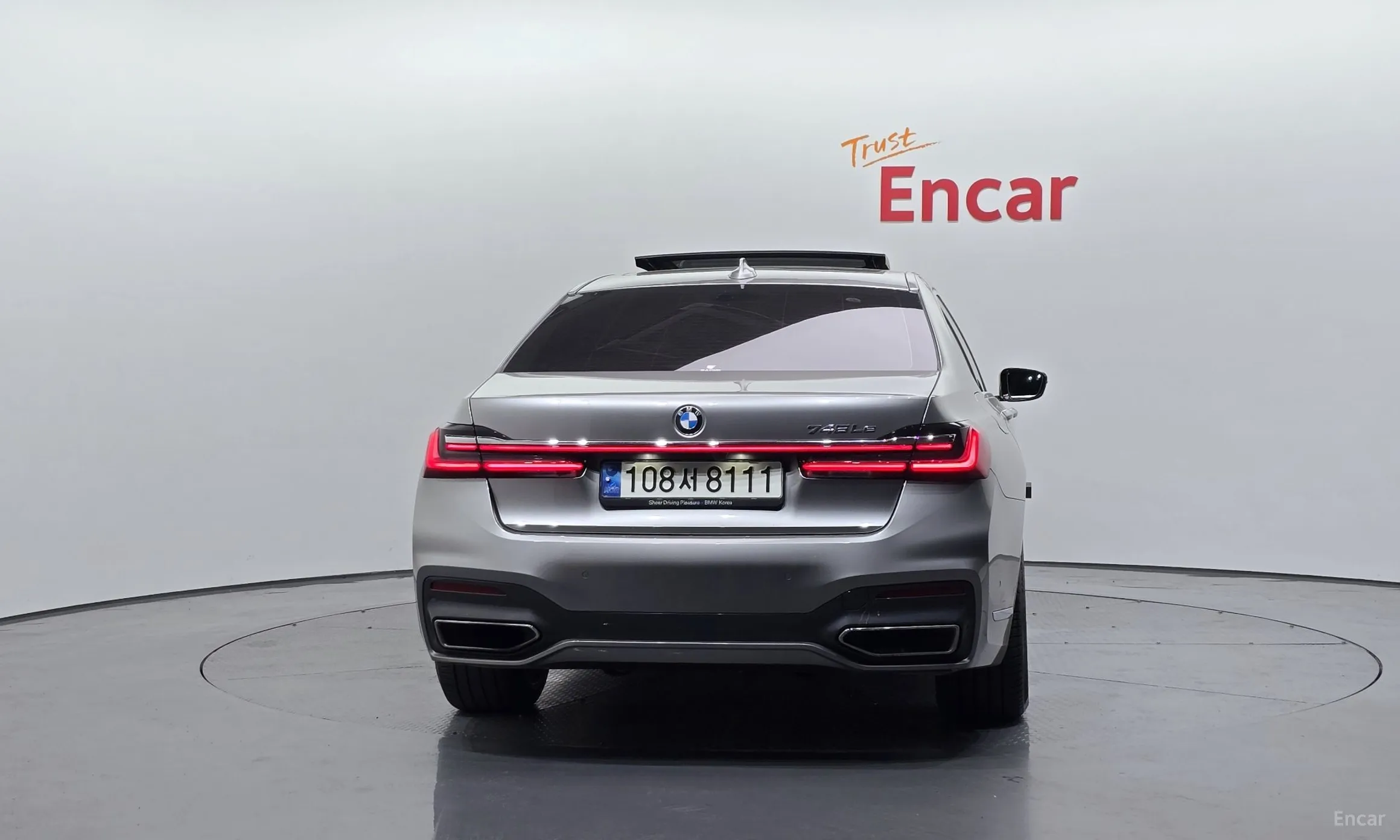BMW 7 Series (G11) превью 3