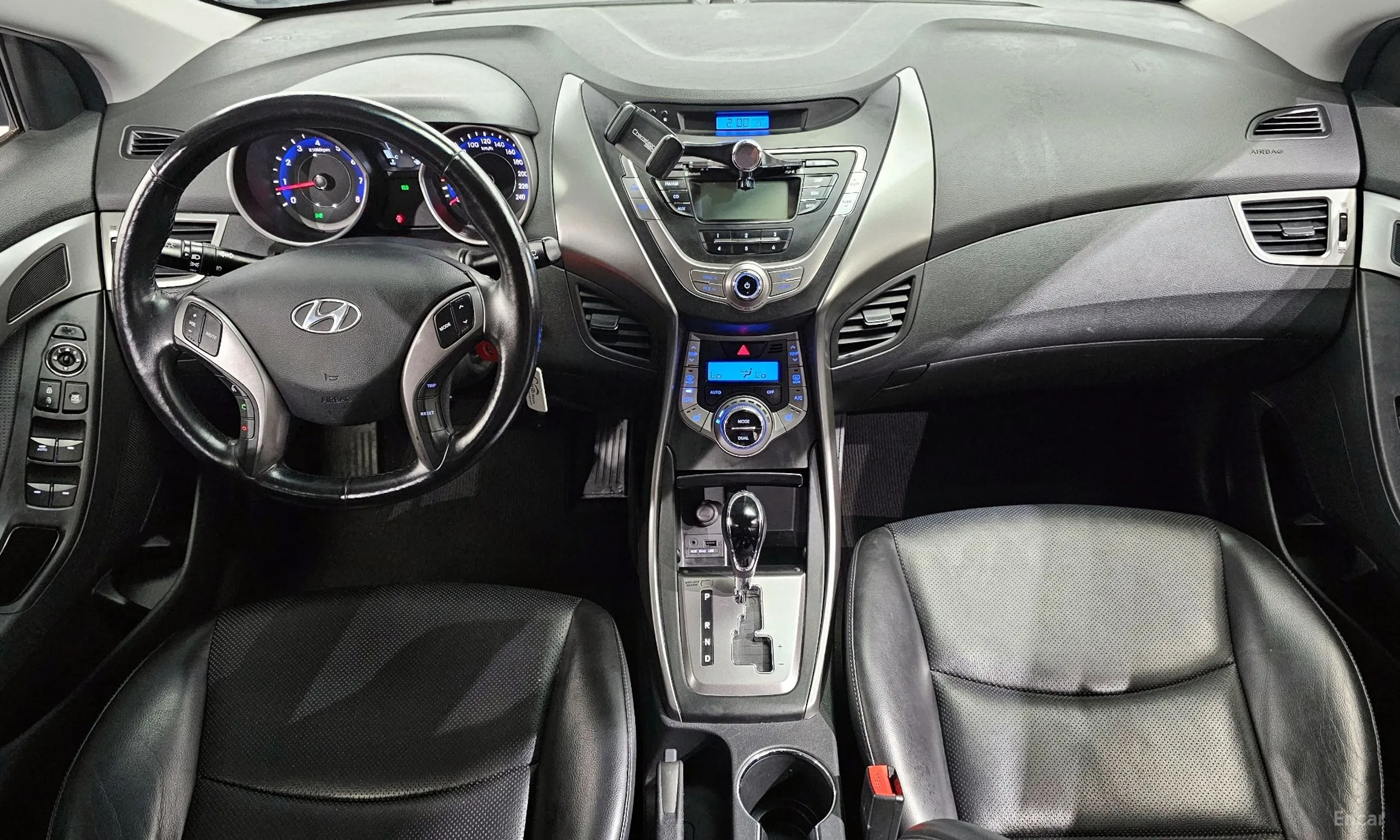 Hyundai Avante MD превью 4