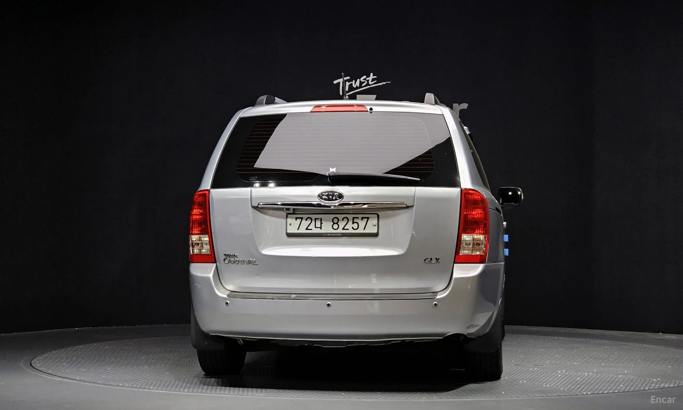 Kia Carnival R превью 3
