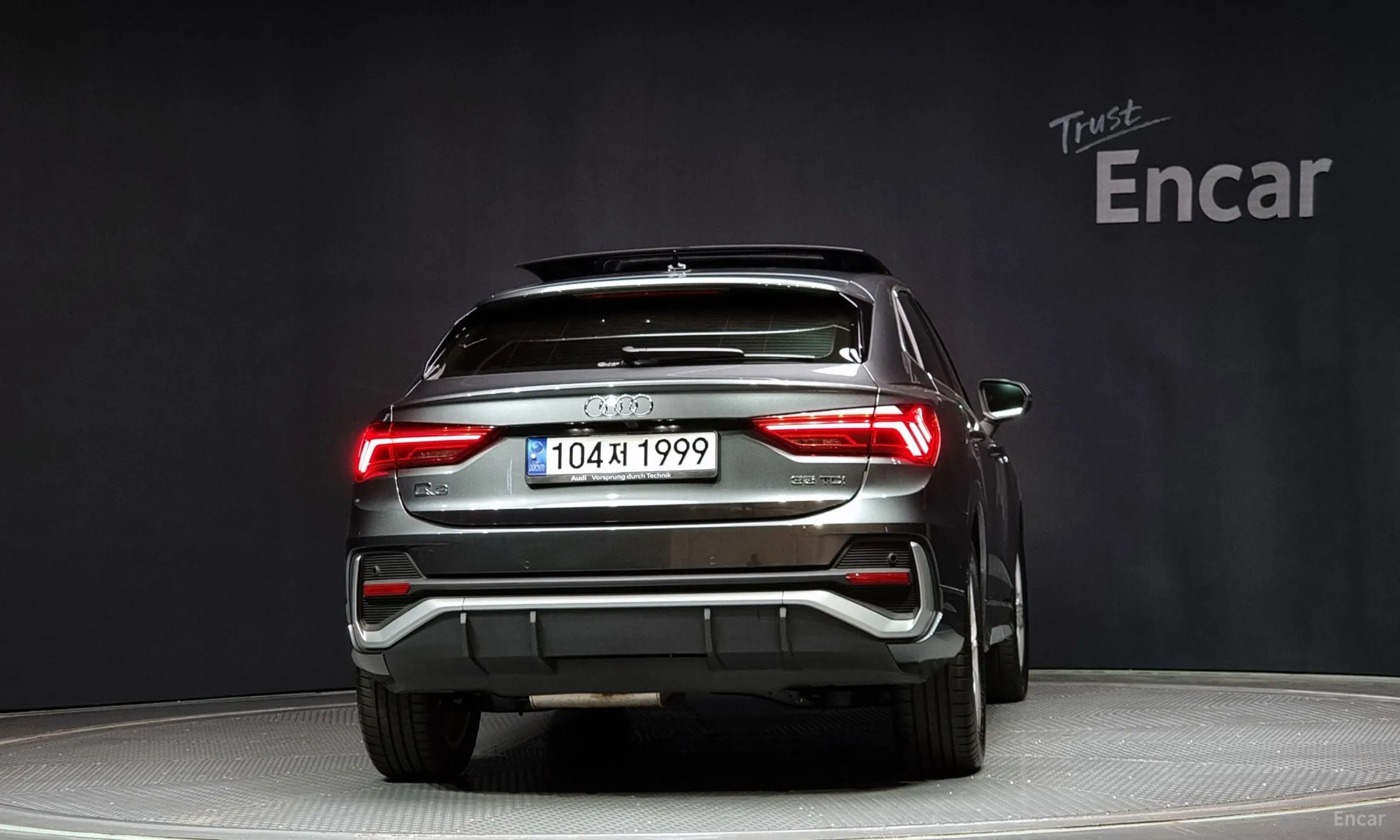 Audi Q3 (F3) превью 3