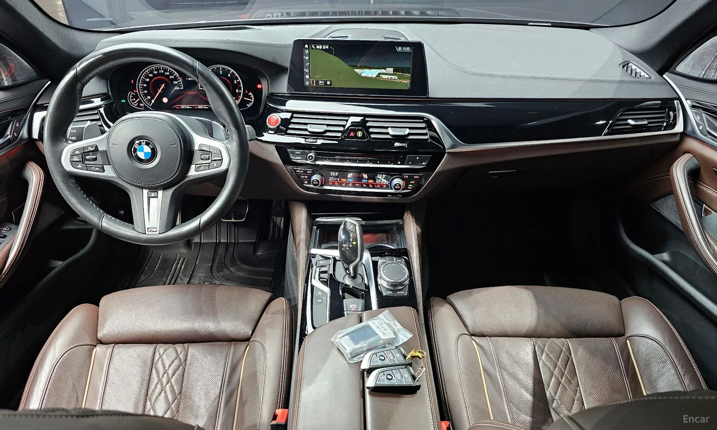 BMW 5 Series (G30) превью 4