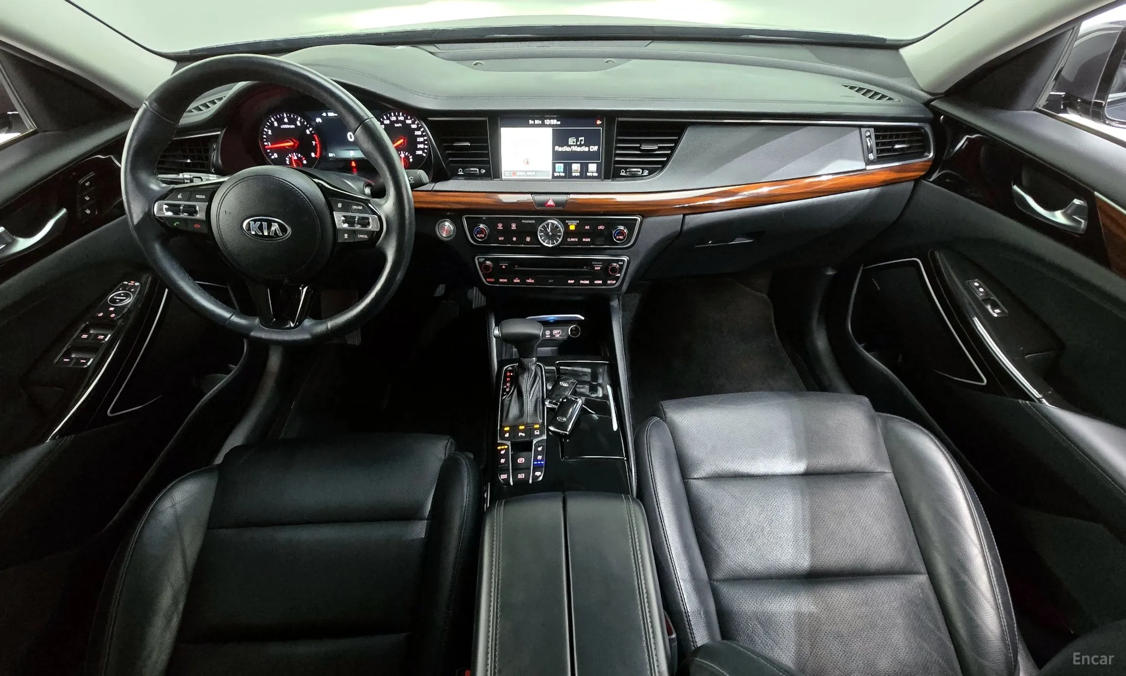Kia K7 превью 4