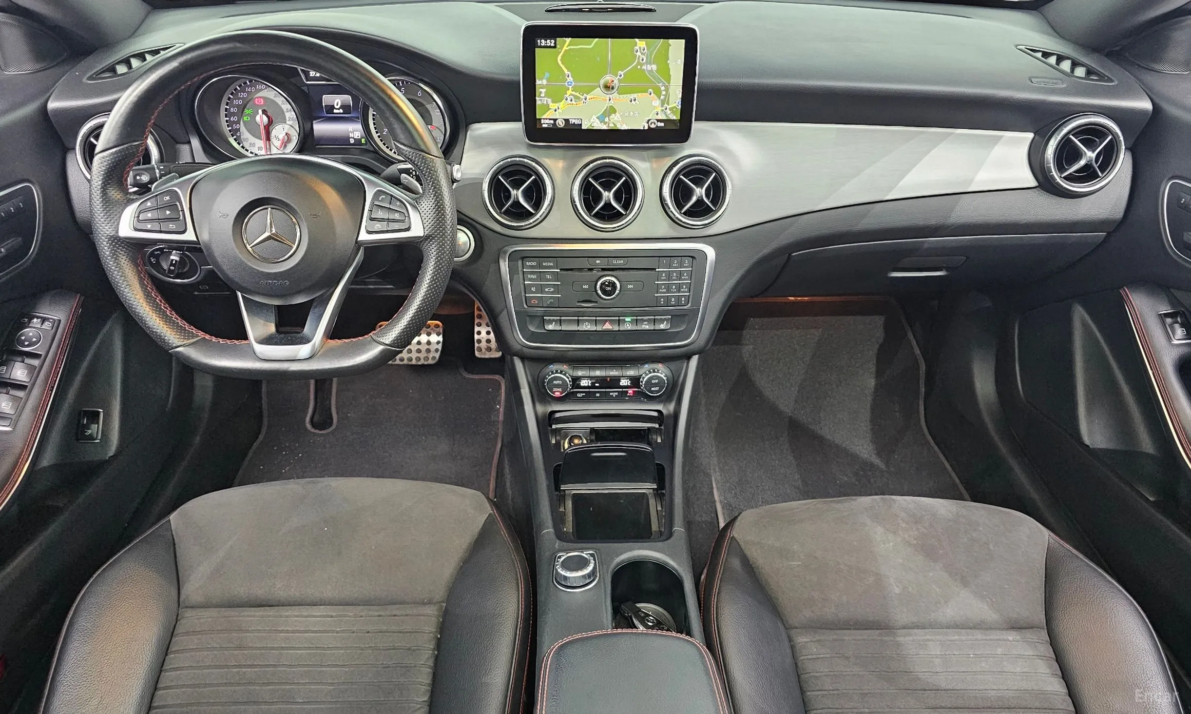 Mercedes Benz CLA-Class C117 превью 4
