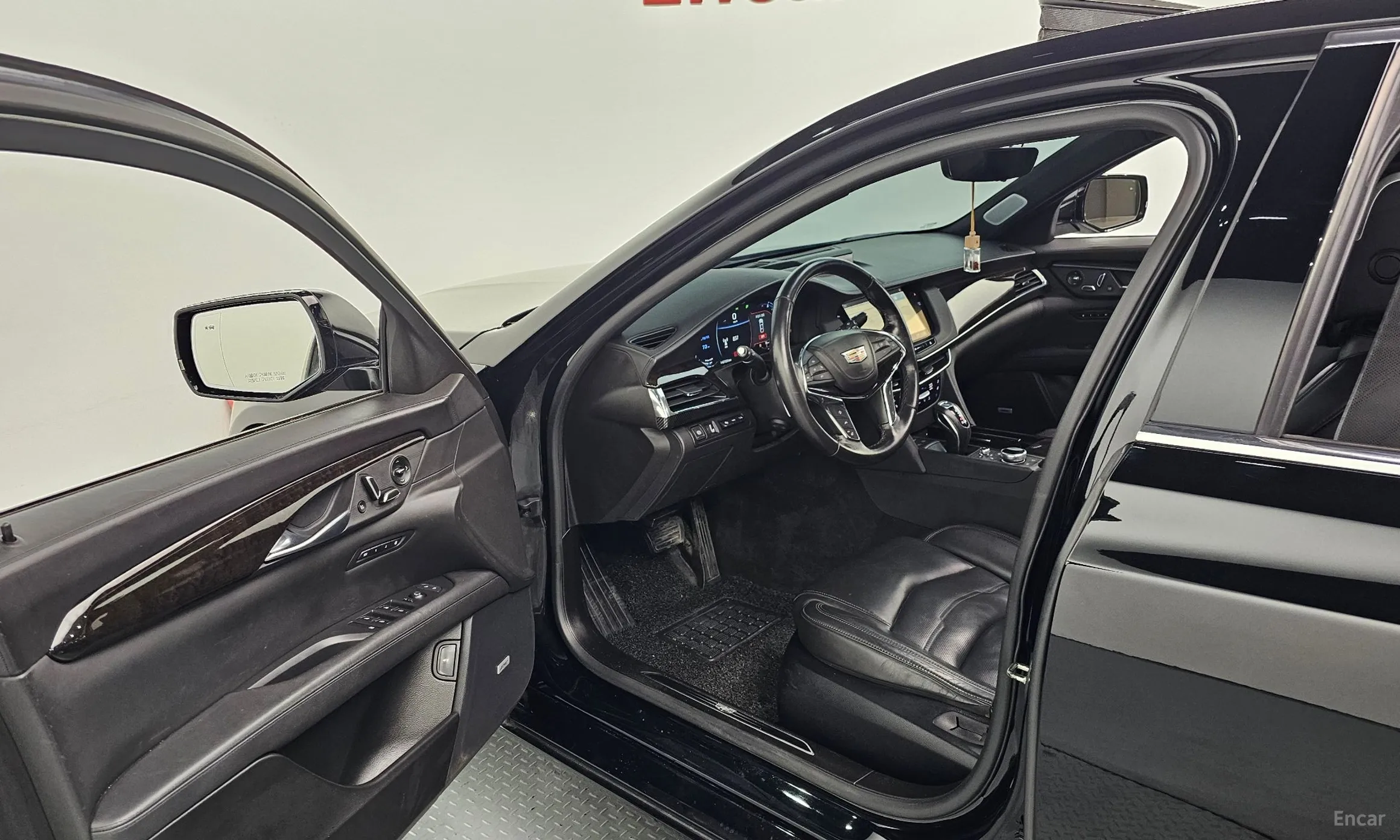 Cadillac CT6 превью 10