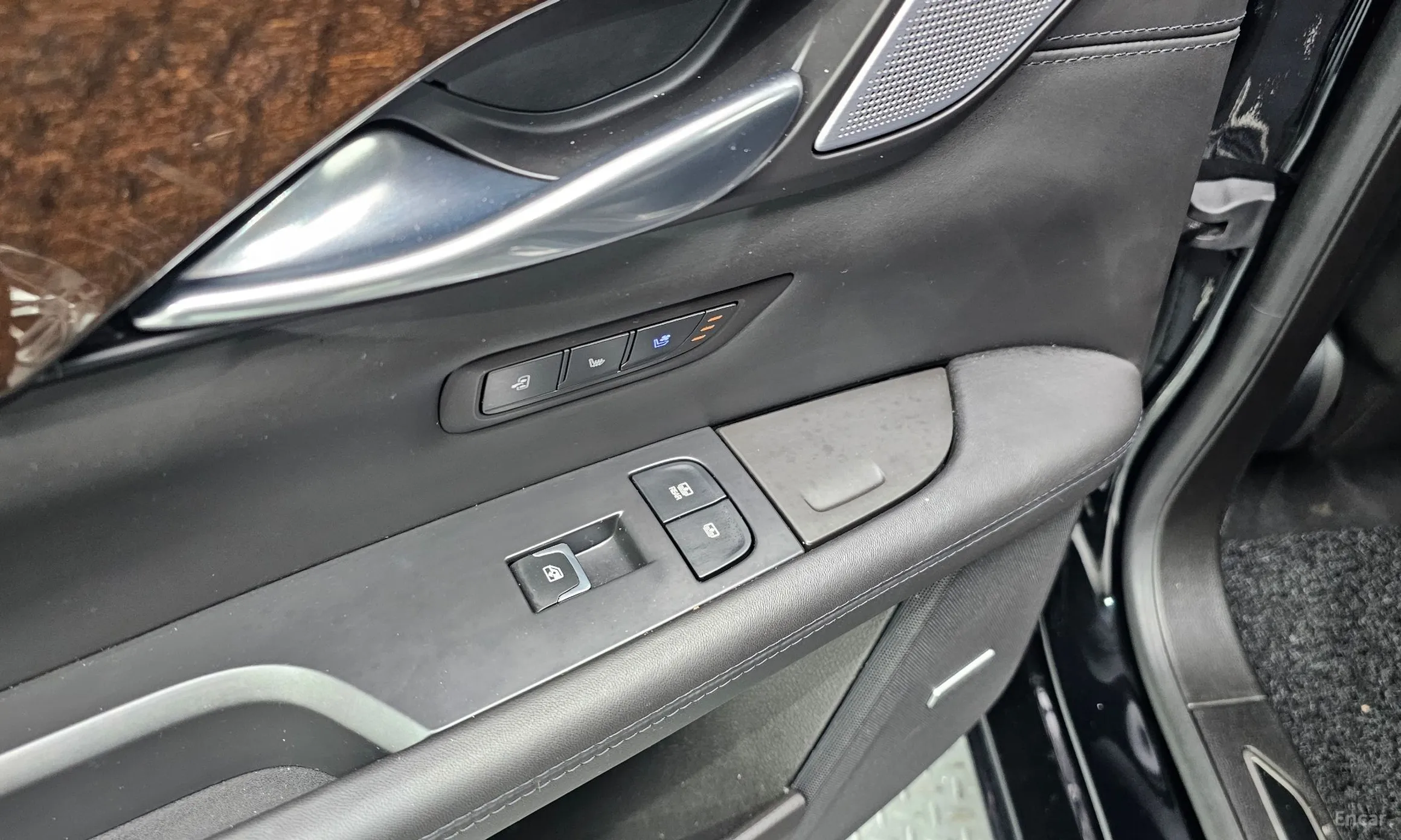 Cadillac CT6 превью 17