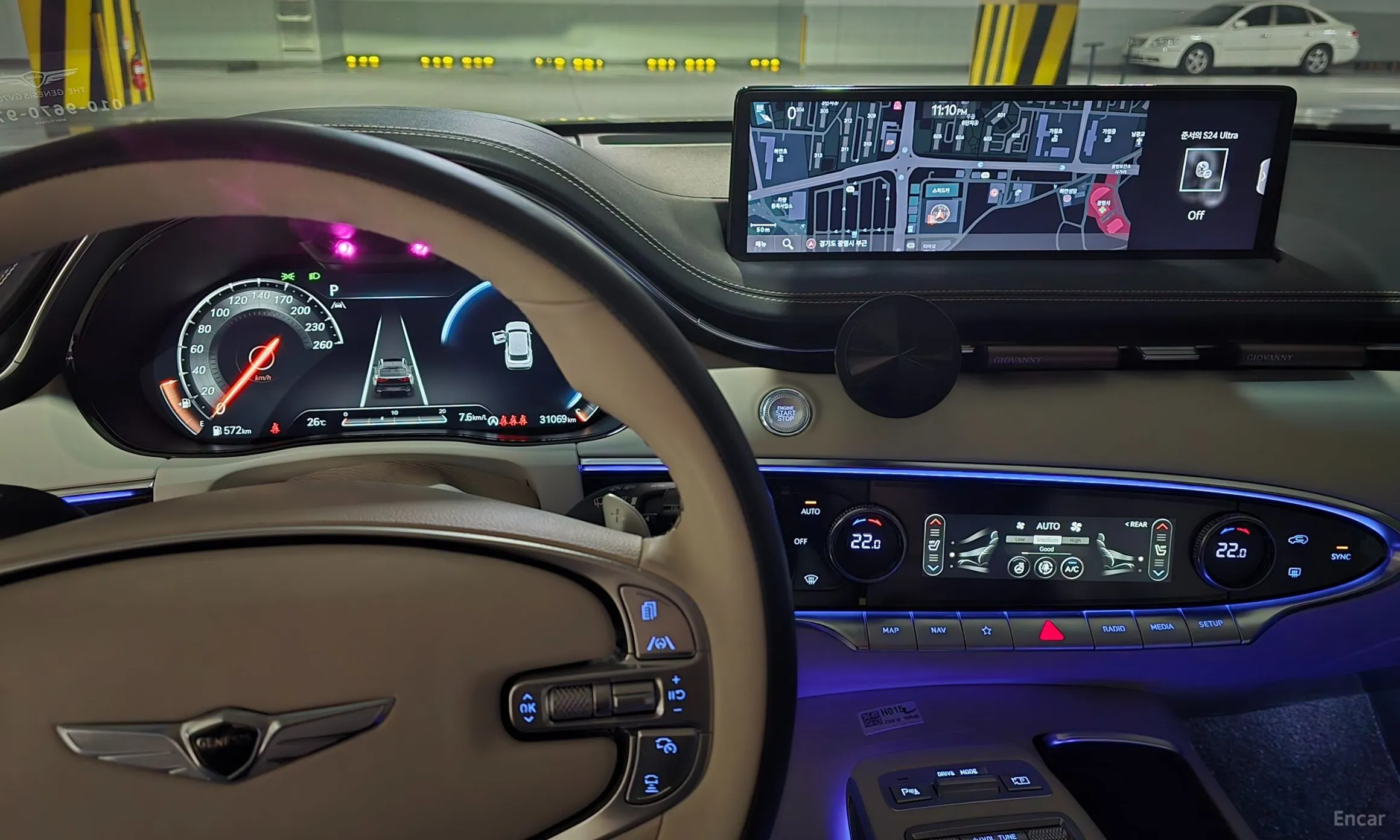 Genesis GV70 превью 10