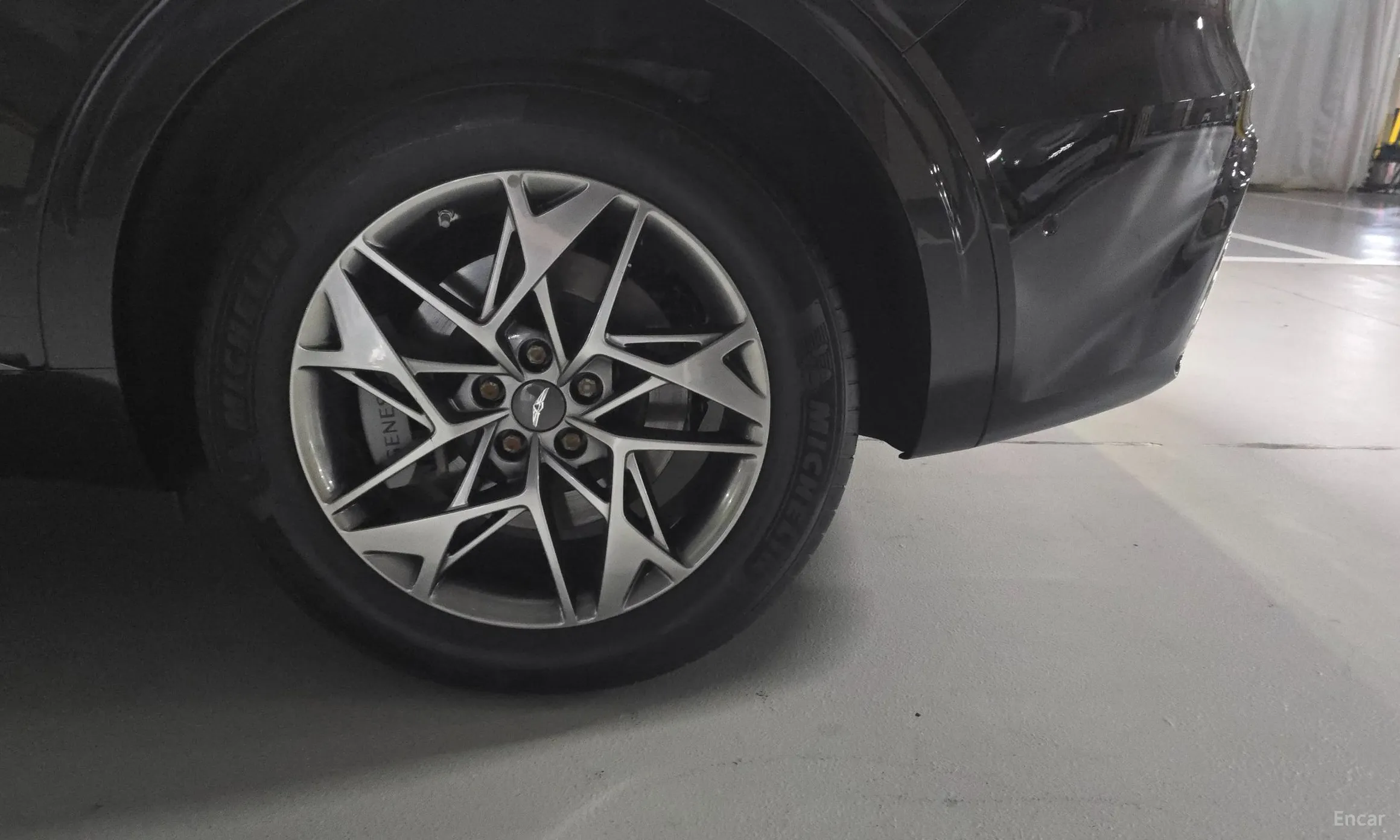 Genesis GV70 превью 7