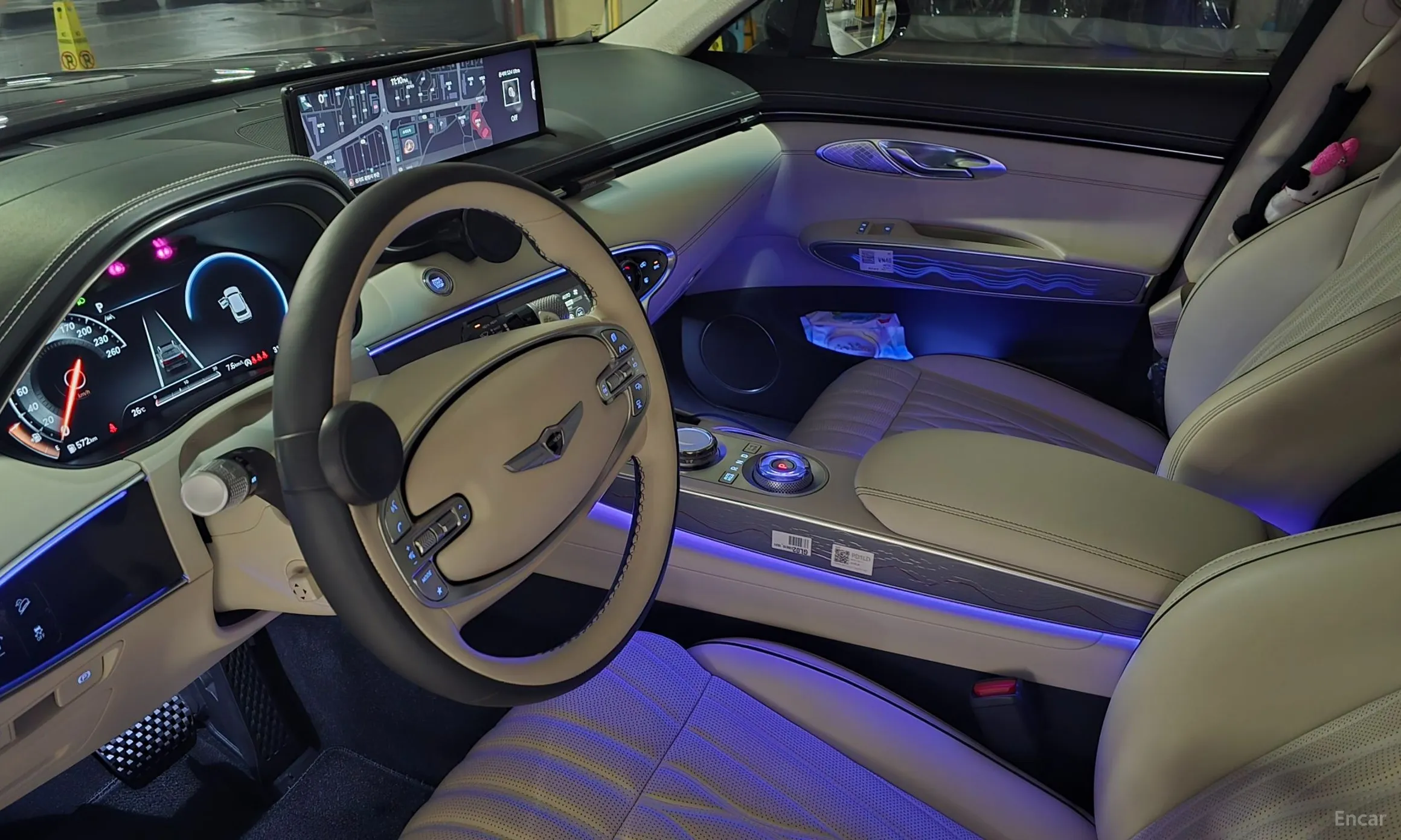 Genesis GV70 превью 9
