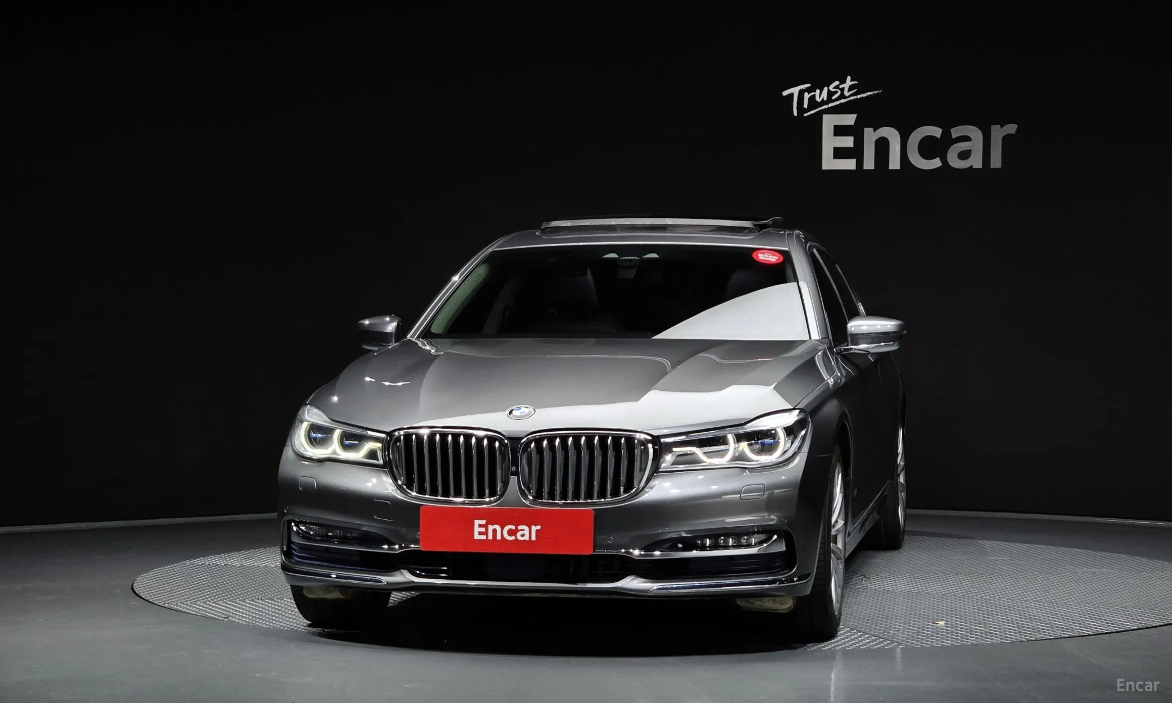 BMW 7 Series (G11) превью 2