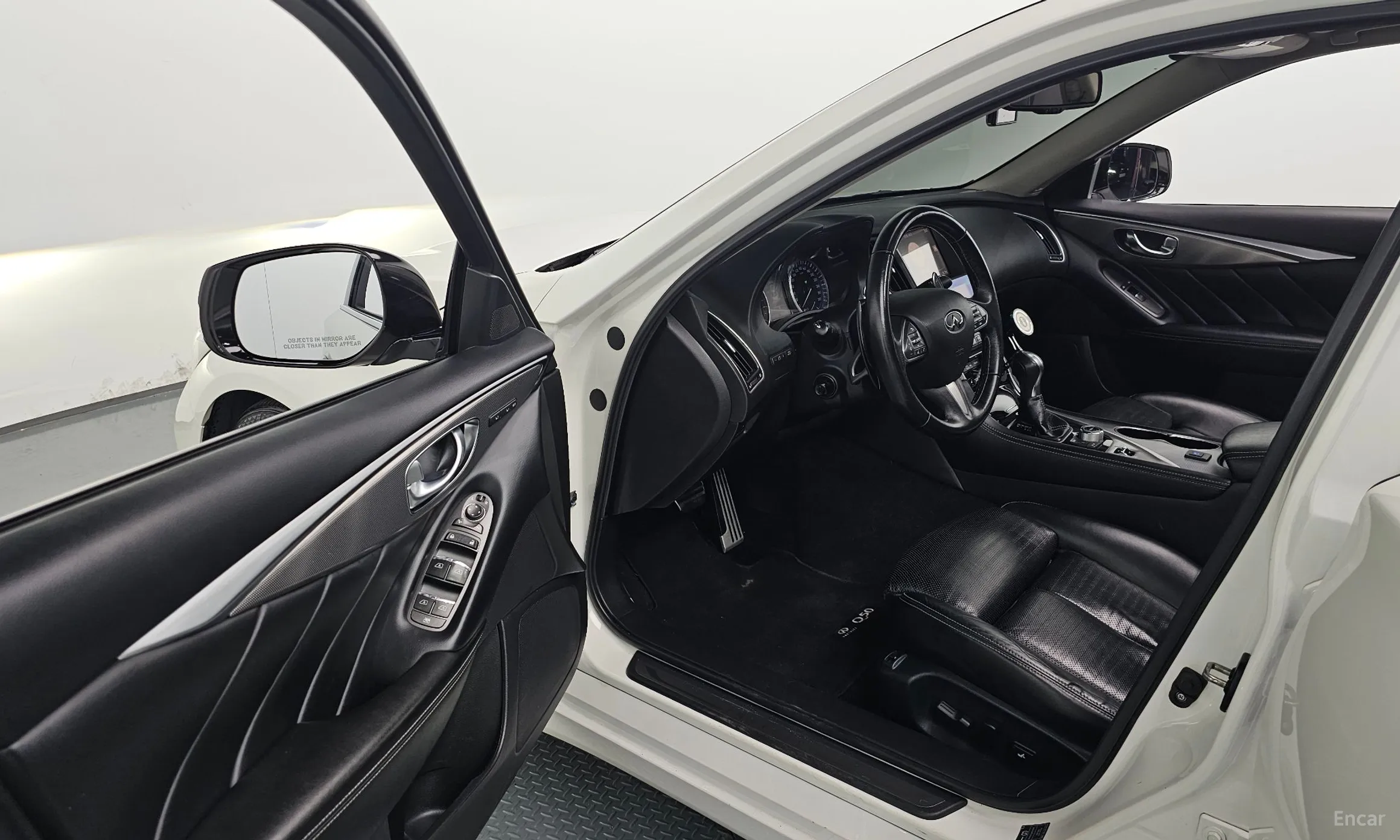 Infiniti Q50 превью 11
