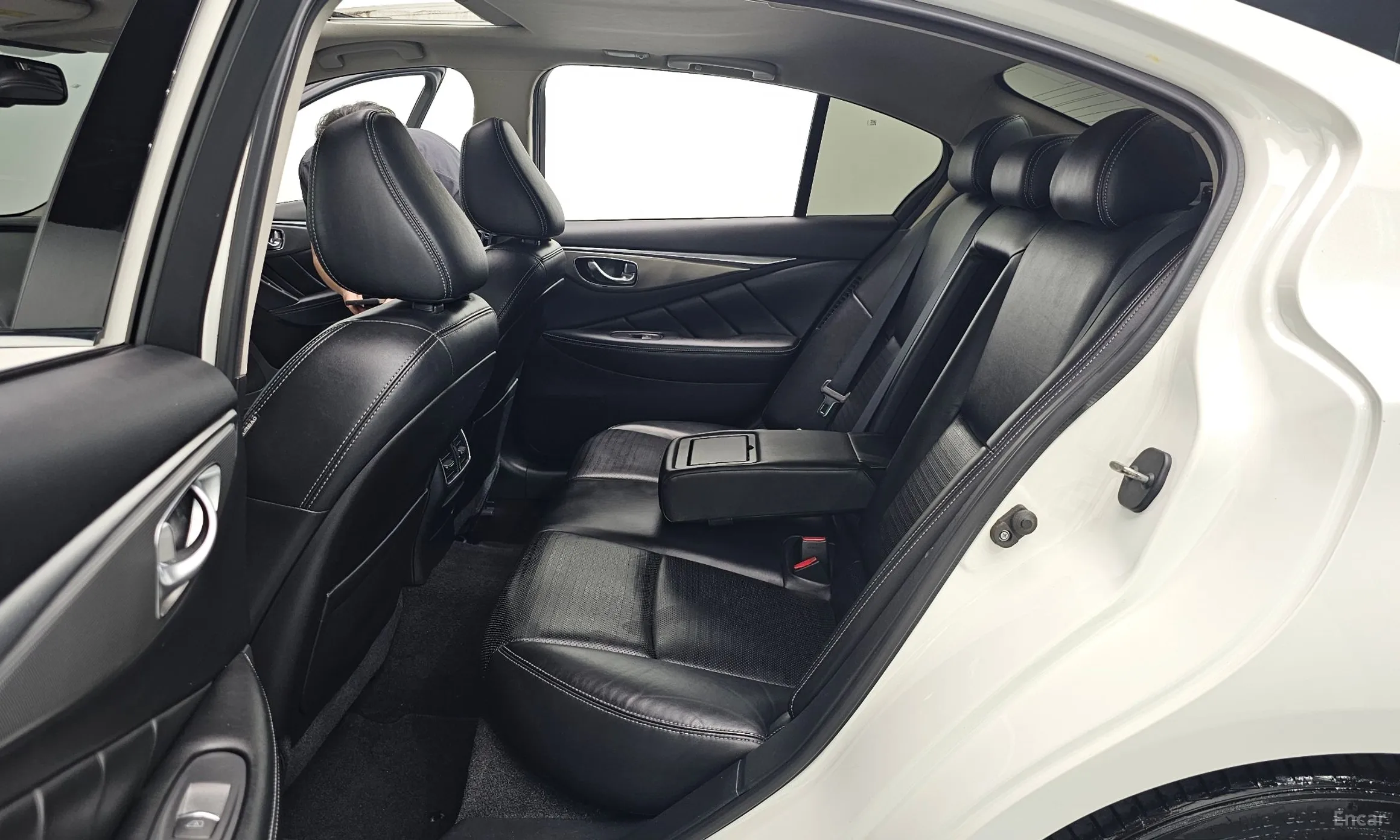 Infiniti Q50 превью 12