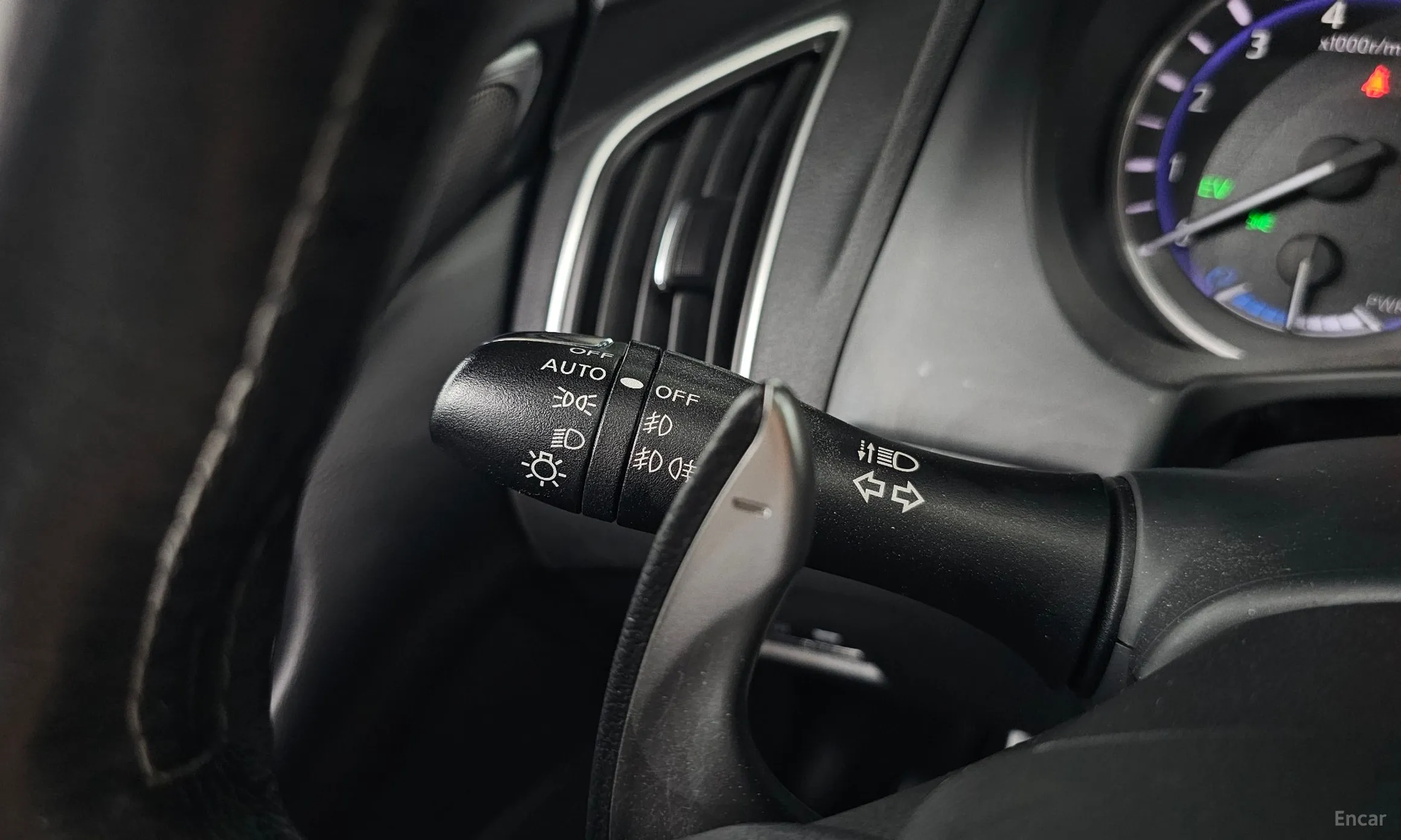 Infiniti Q50 превью 19