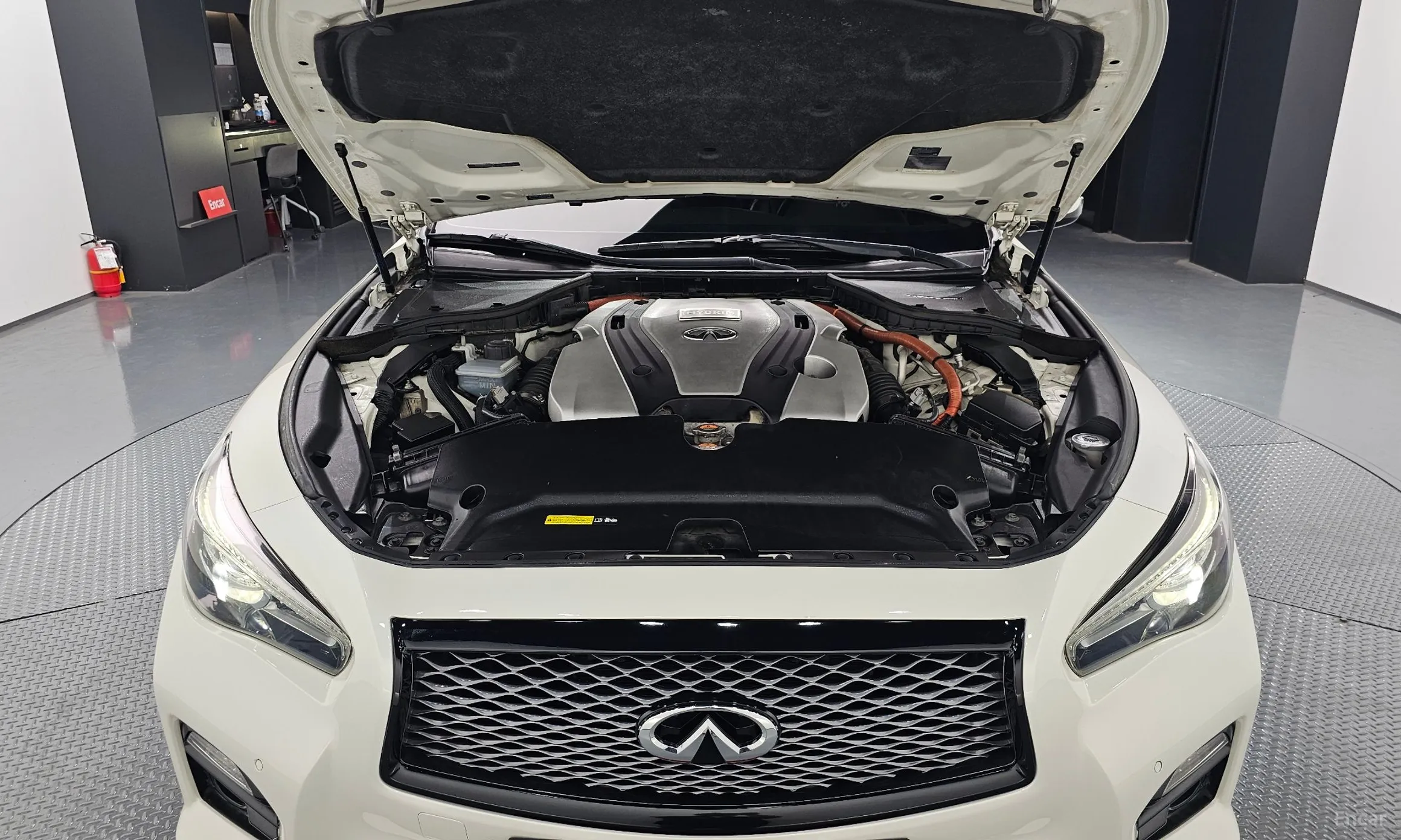 Infiniti Q50 превью 6