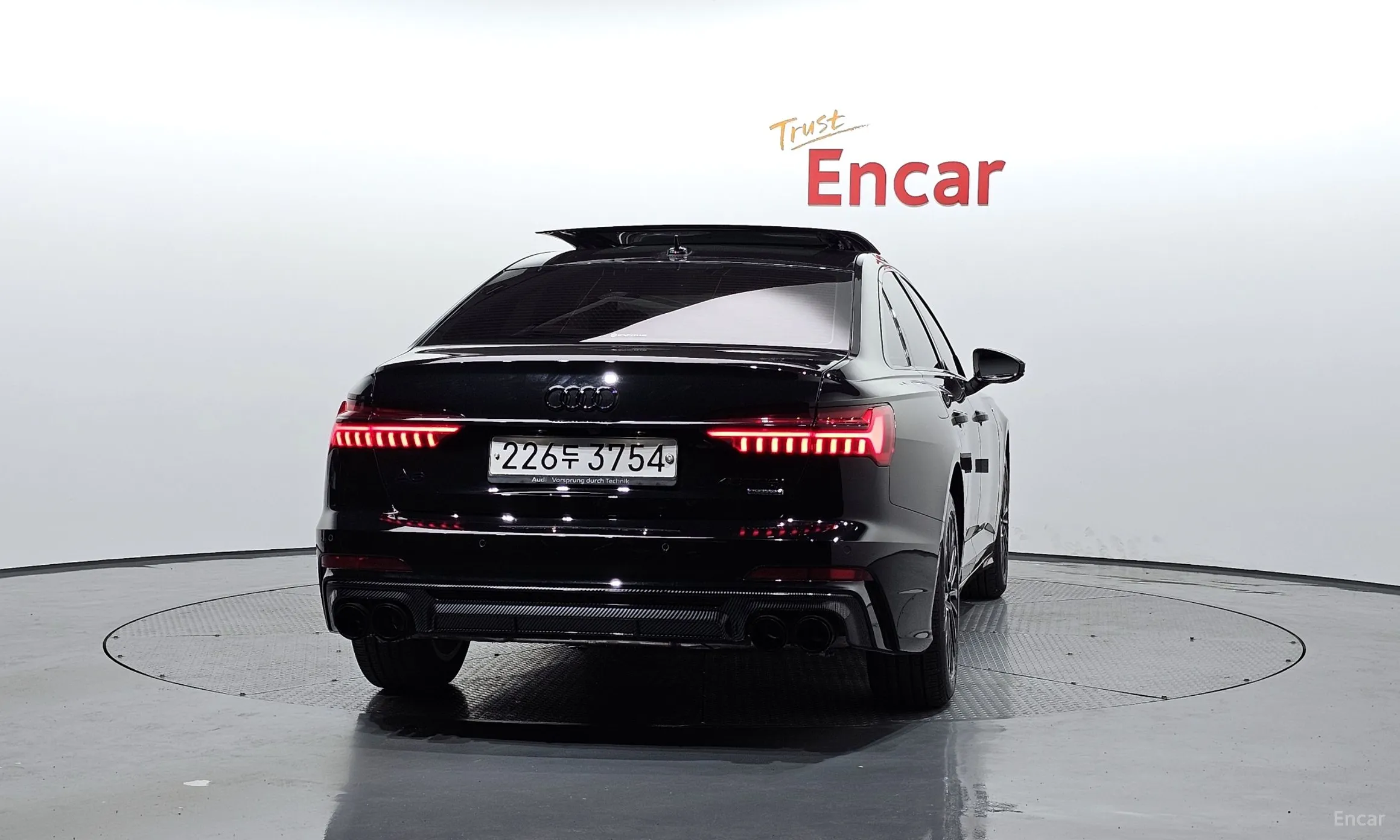 Audi A6 (C8) превью 3