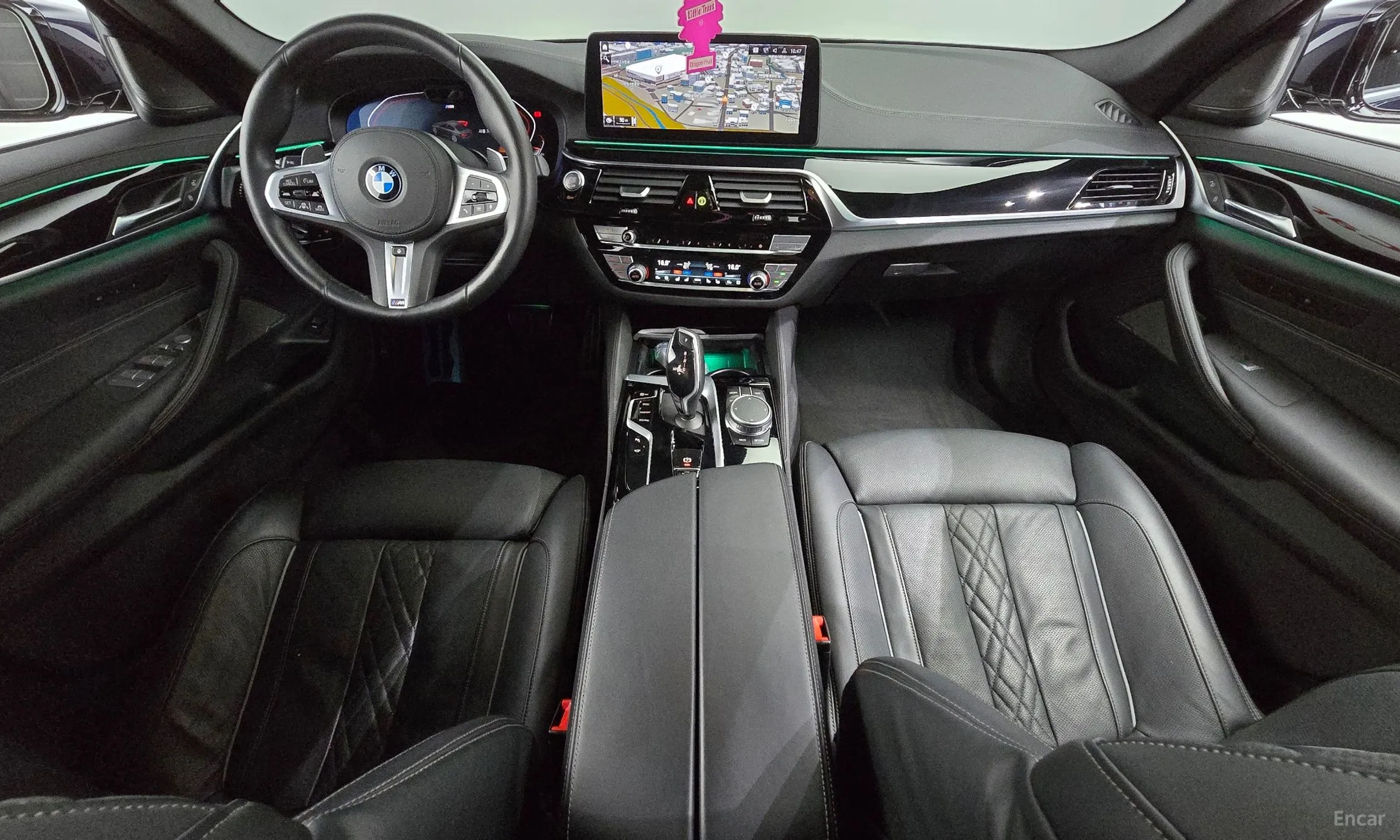 BMW 5 Series (G30) превью 4