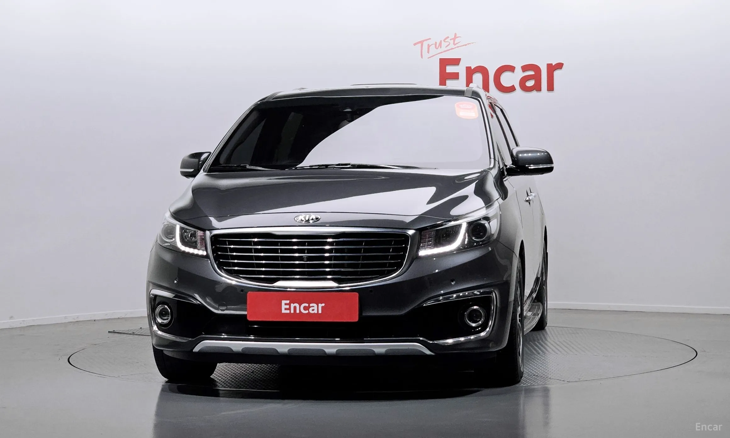 Kia Carnival превью 2