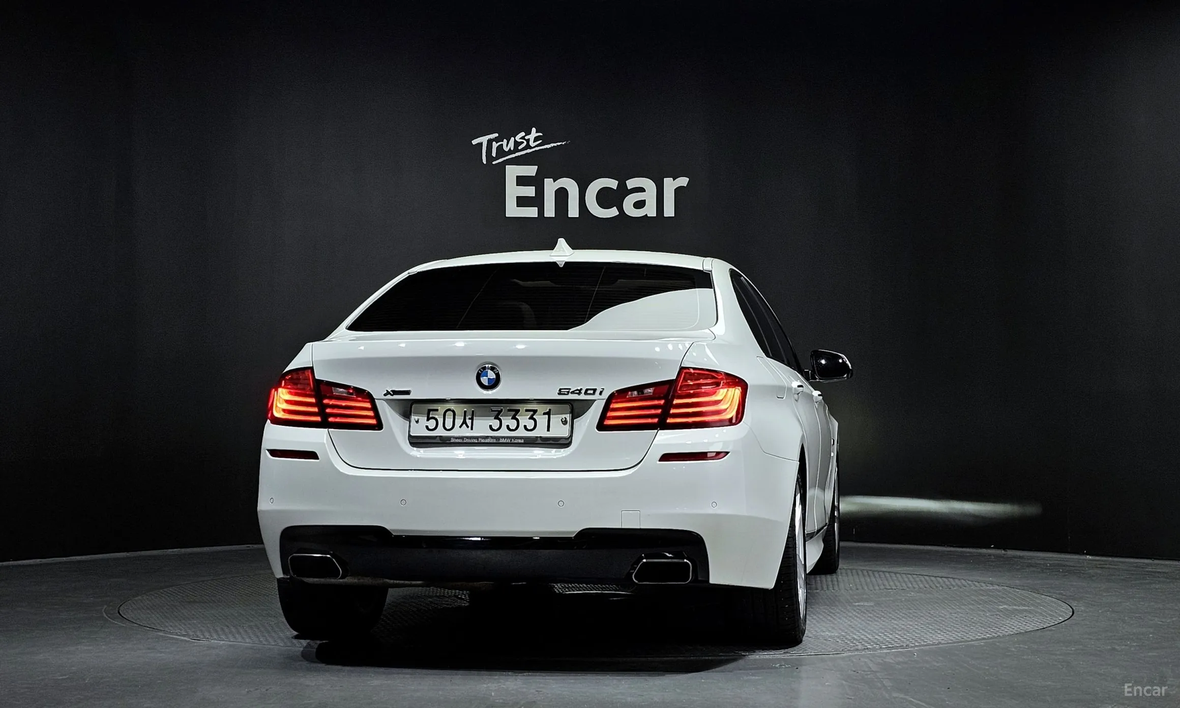 BMW 5 Series (F10) превью 3