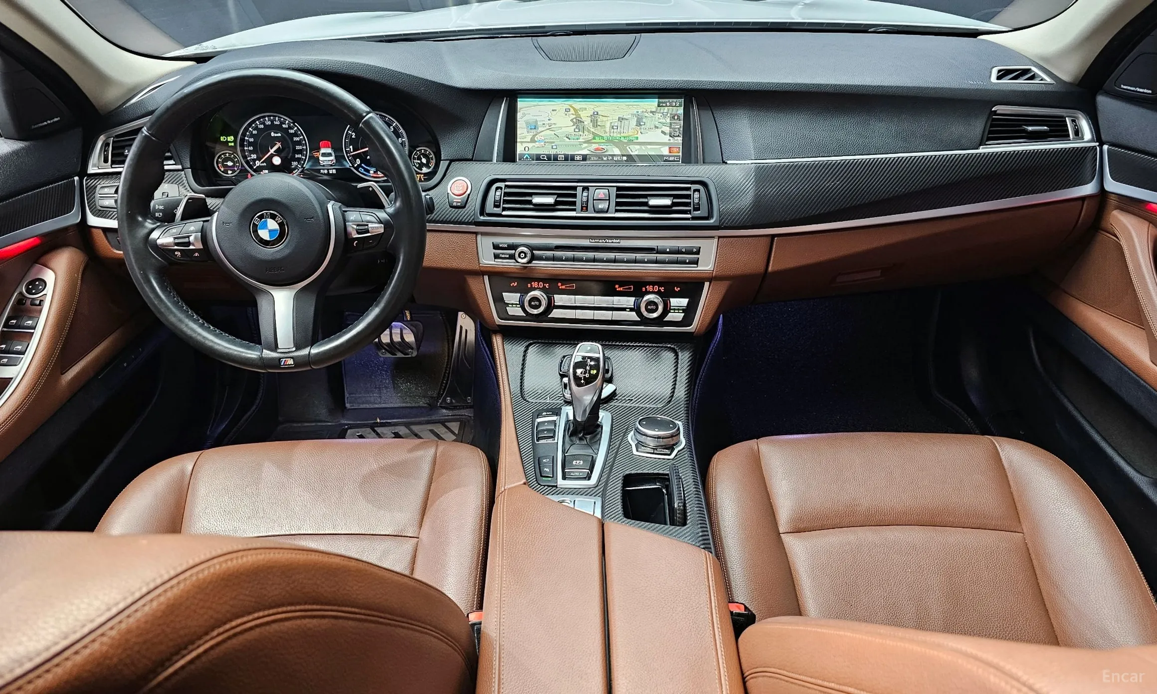 BMW 5 Series (F10) превью 4