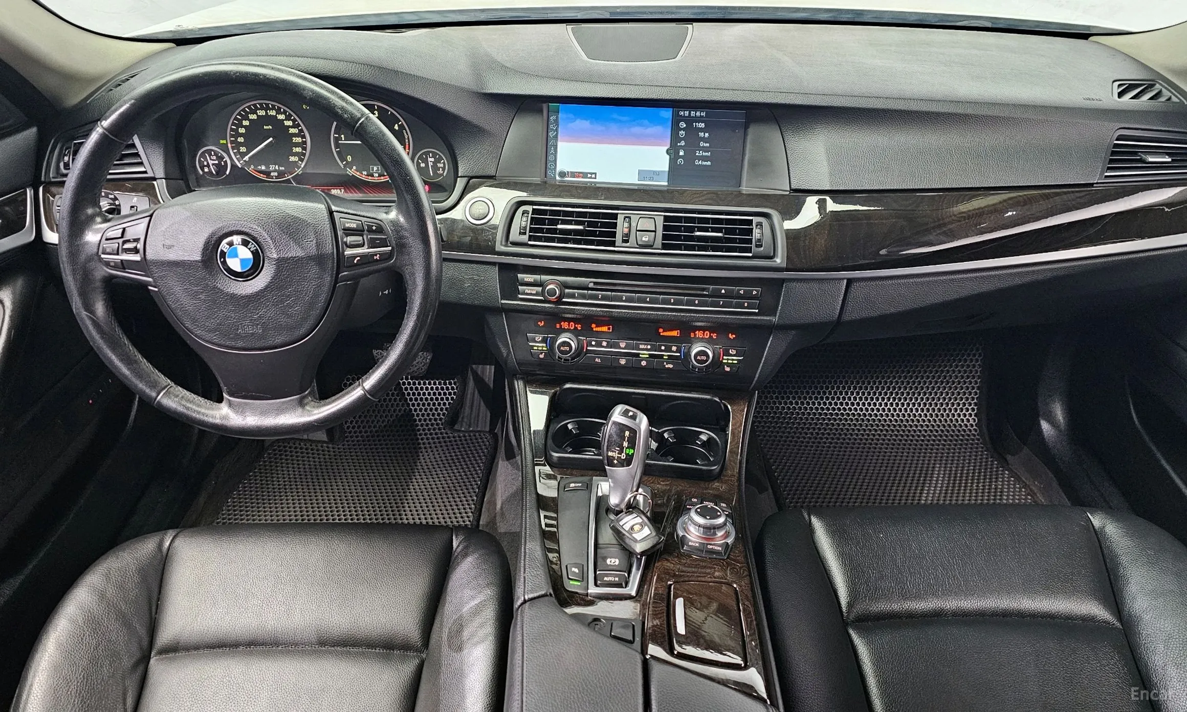 BMW 5 Series (F10) превью 4