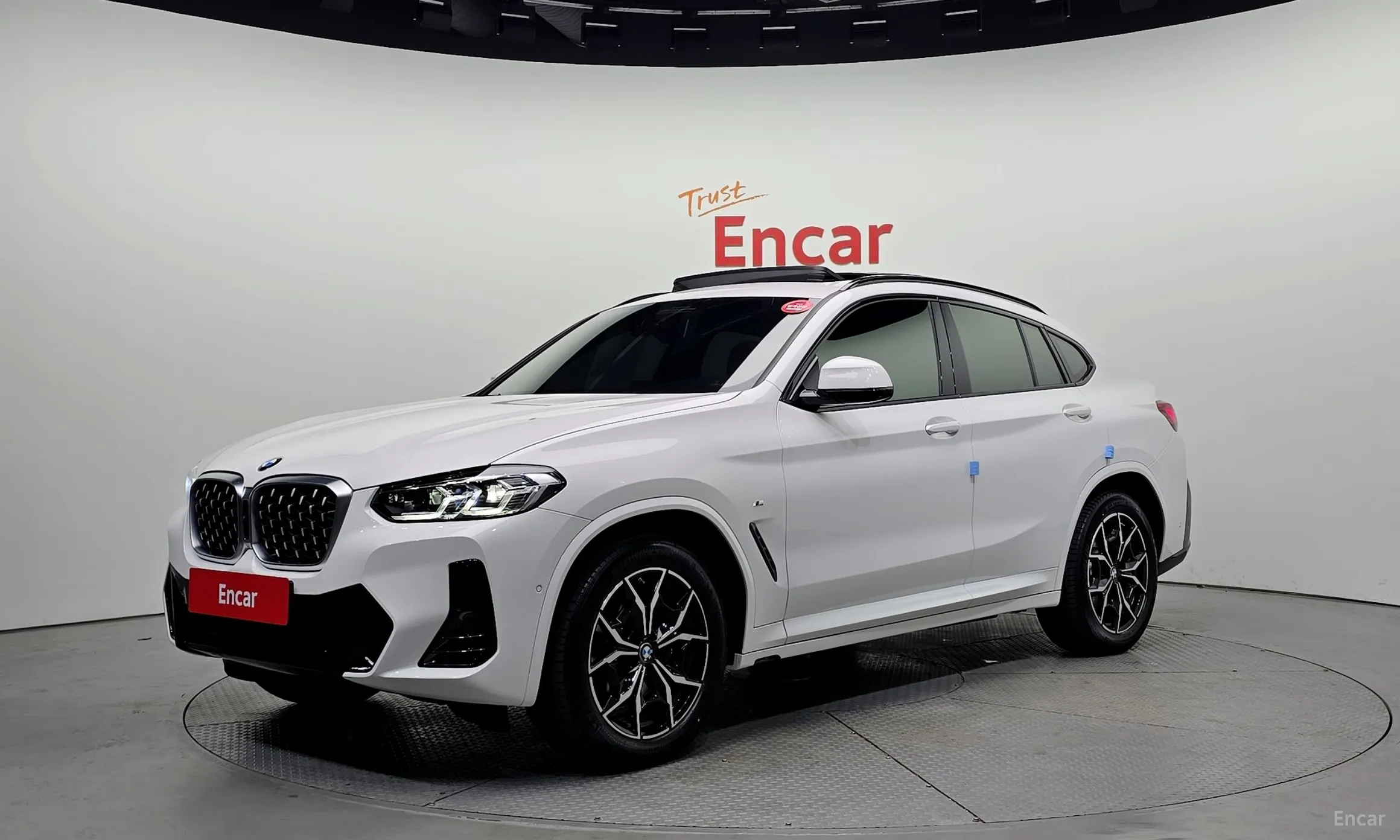 X4 (G02)