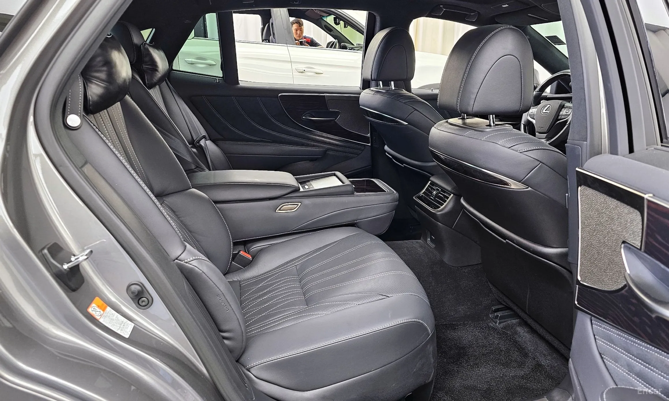 Lexus LS500h Gen 5 превью 12