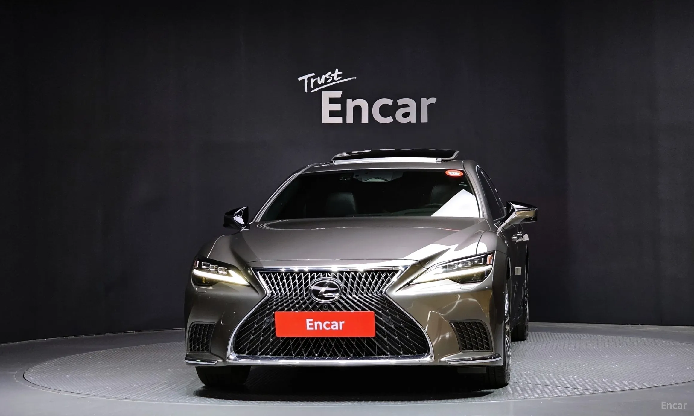 Lexus LS500h Gen 5 превью 3
