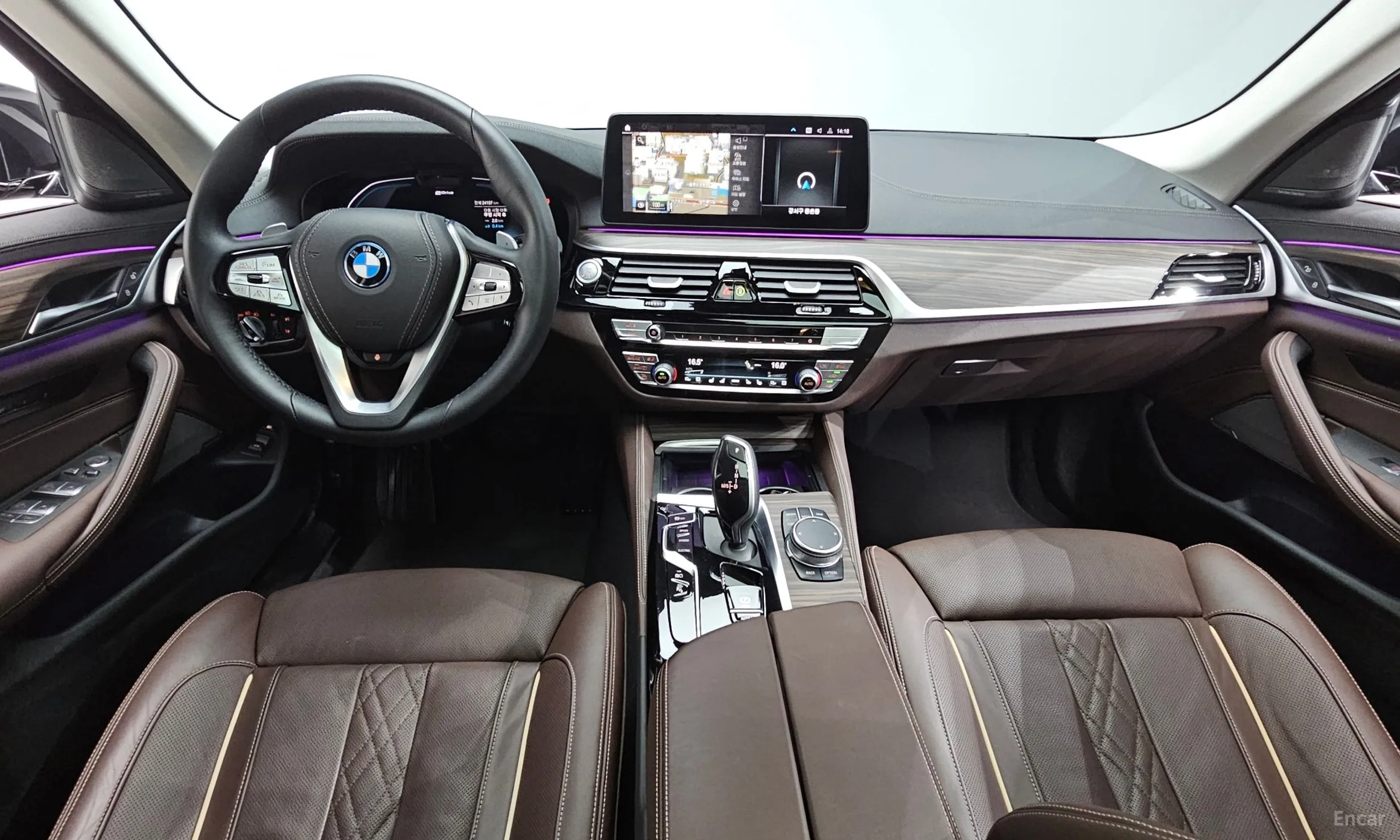 BMW 5 Series (G30) превью 4