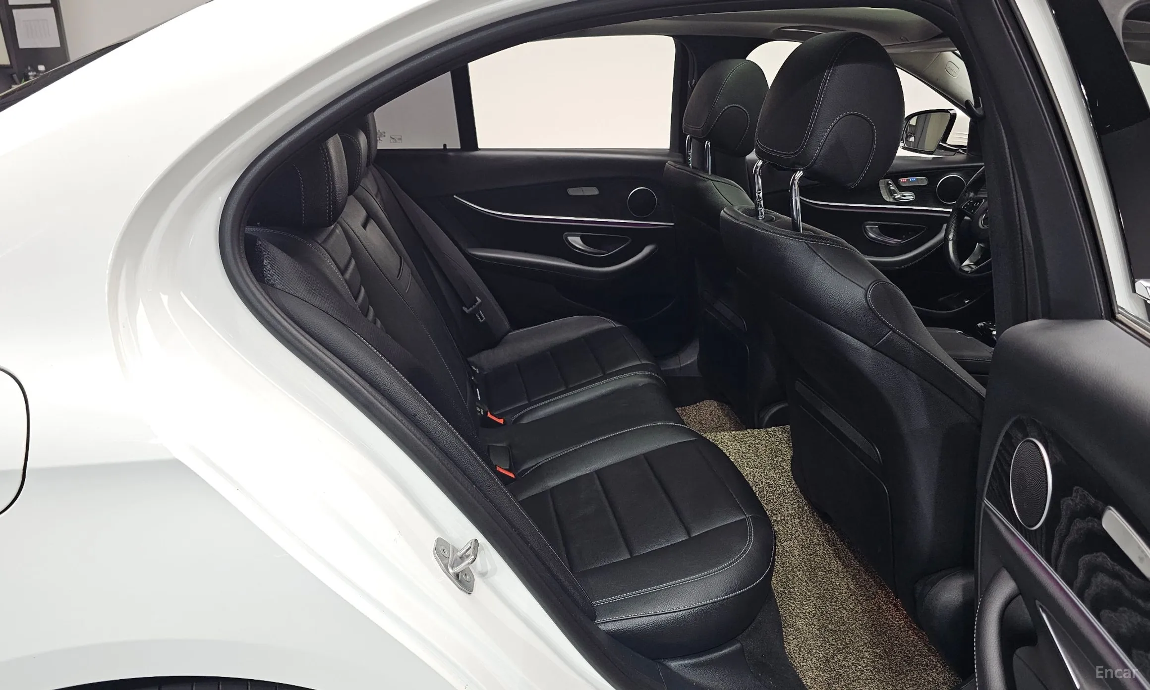 Mercedes Benz E-Class W213 превью 12