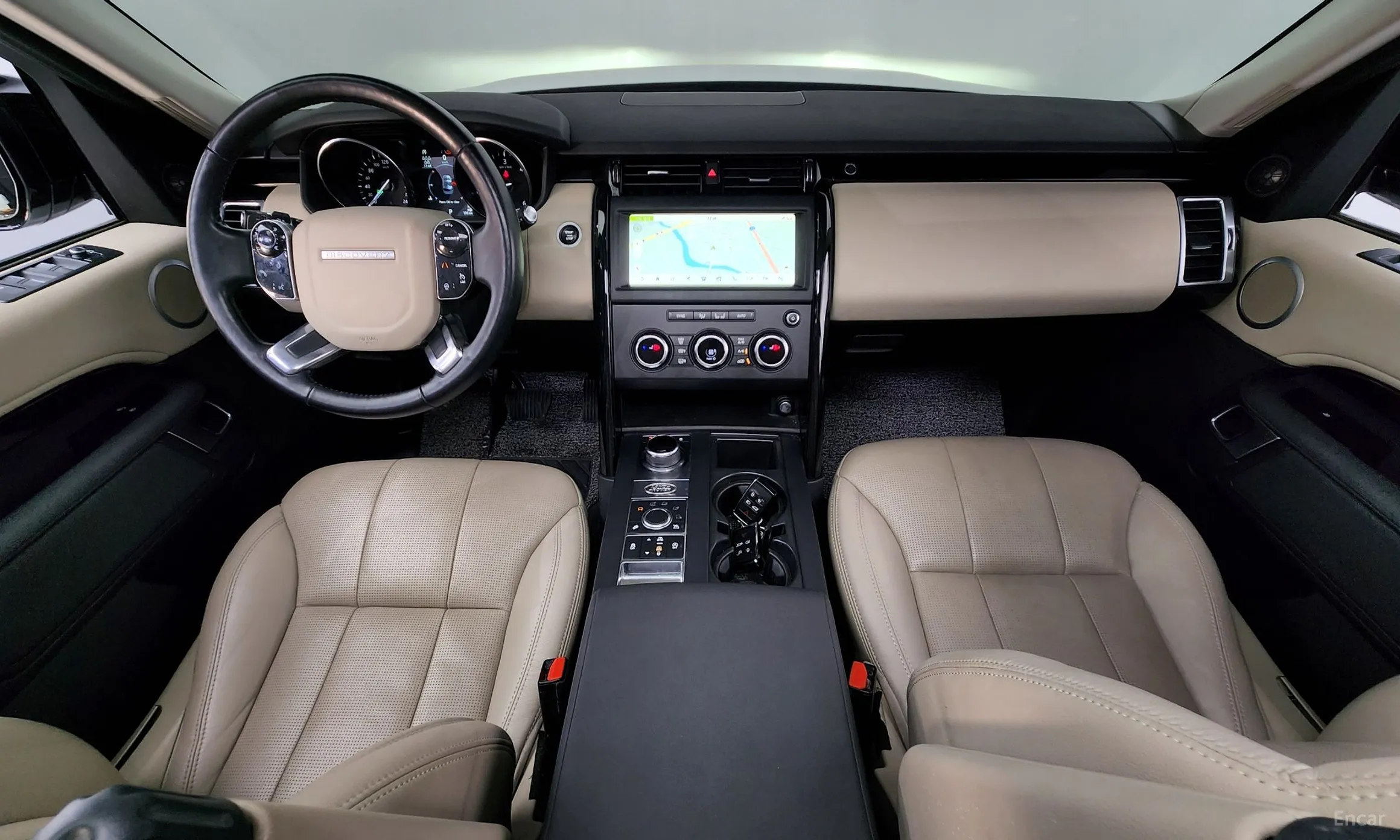 Land Rover Discovery 5 превью 4