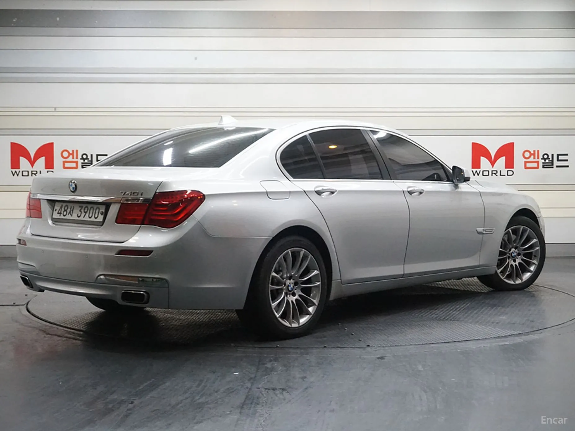 BMW 7 Series (F01) превью 3